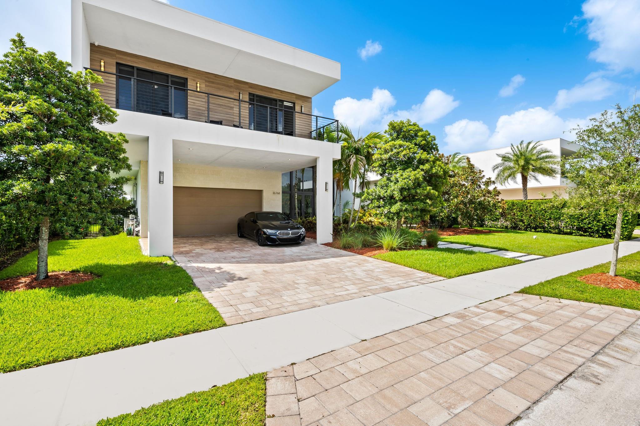 16768 Natures Way Weston, FL 33326