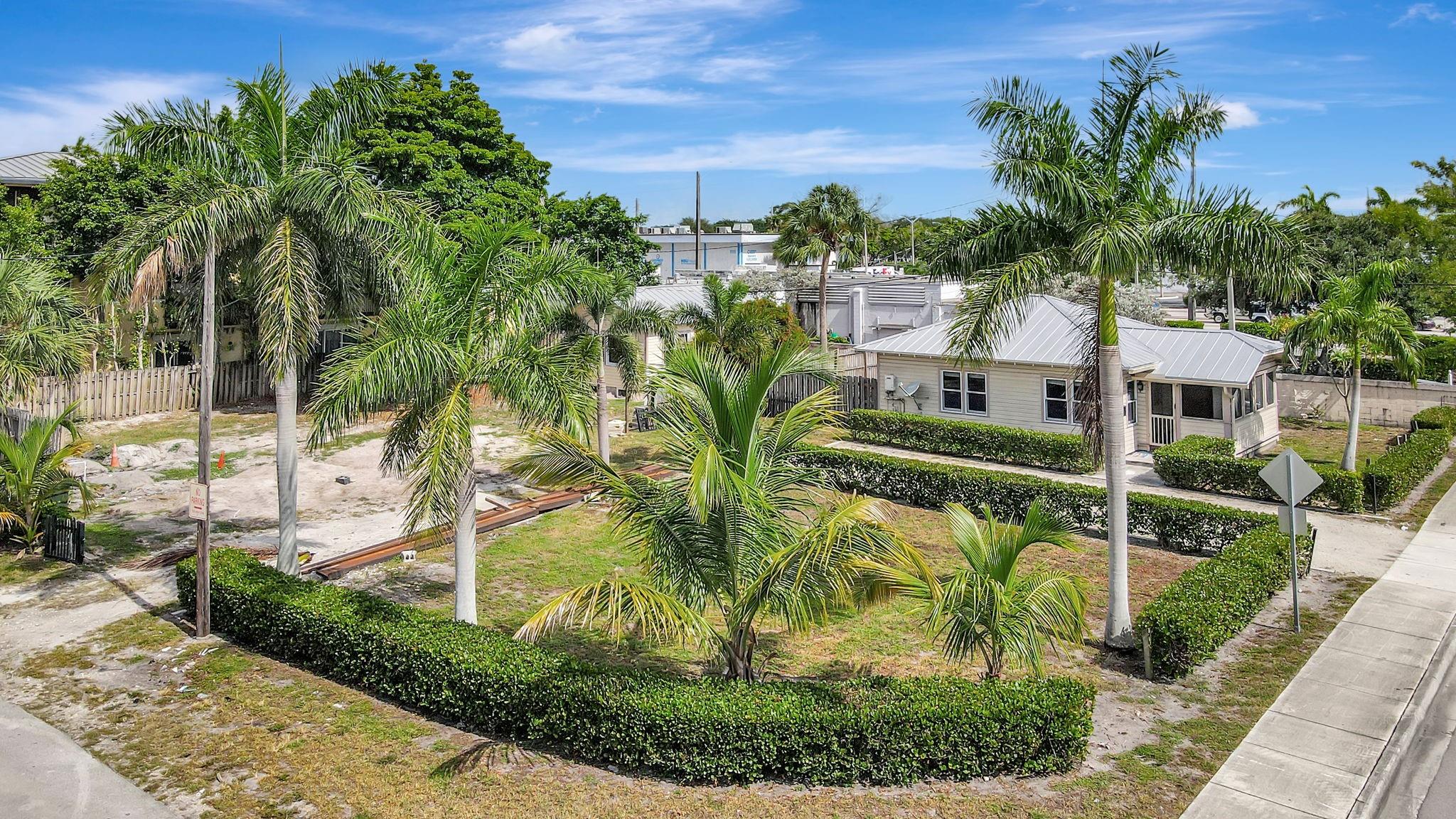11 SW 11th Ave