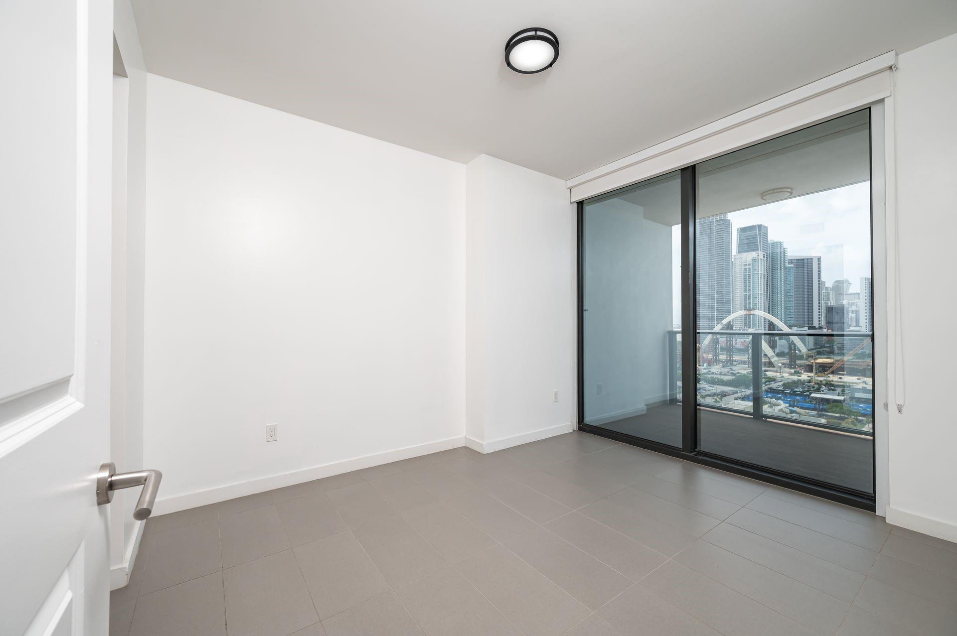 image Canvas Condo14