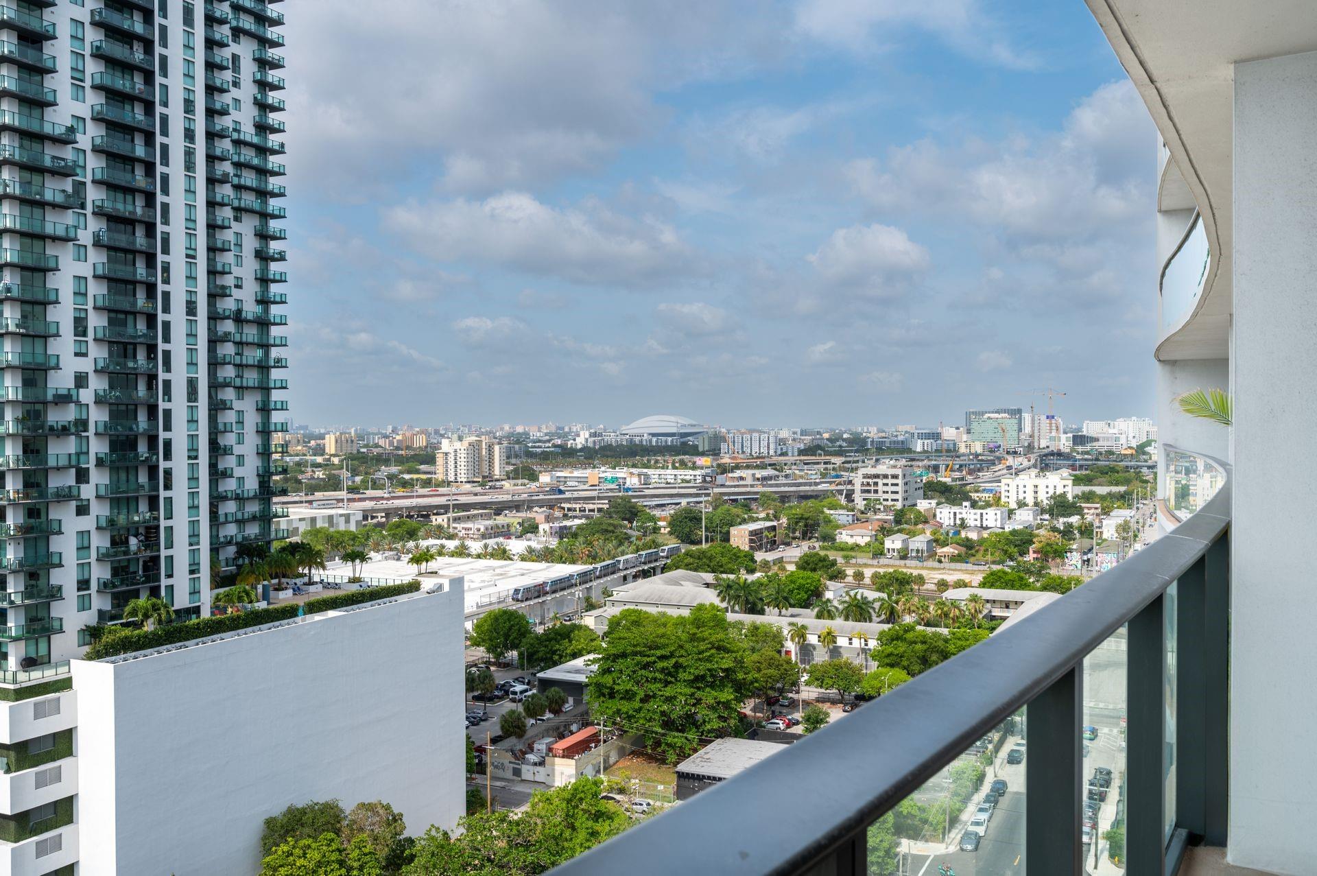 image Canvas Condo17