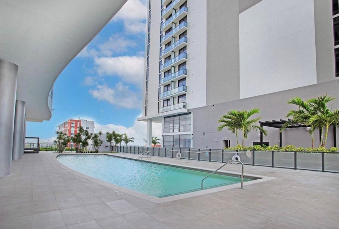 image Canvas Condo35
