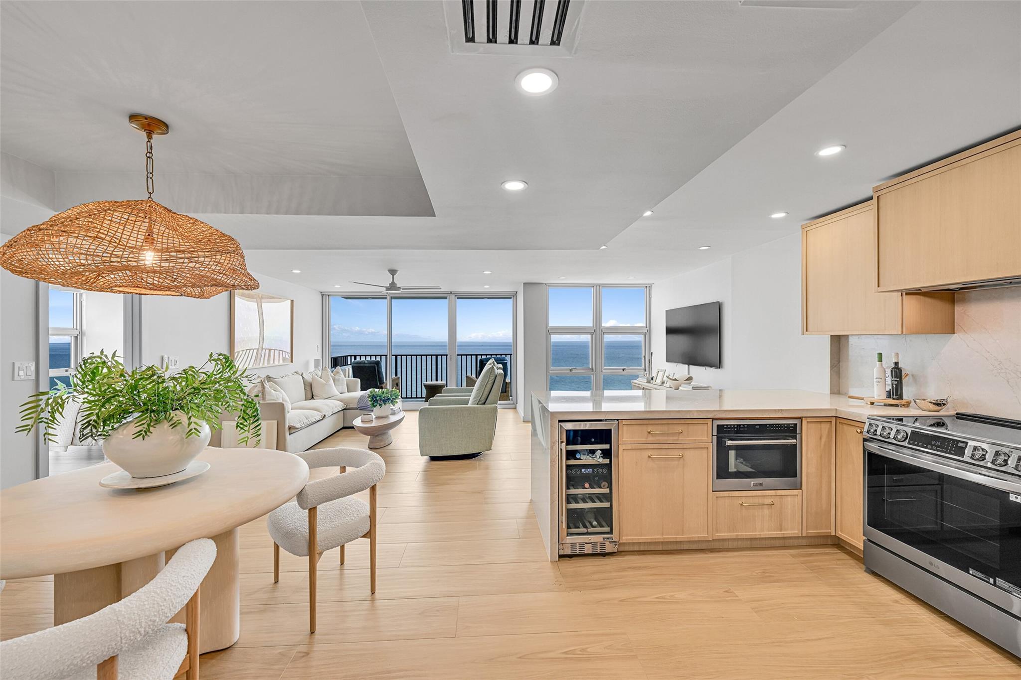 525 N Ocean Blvd #1724