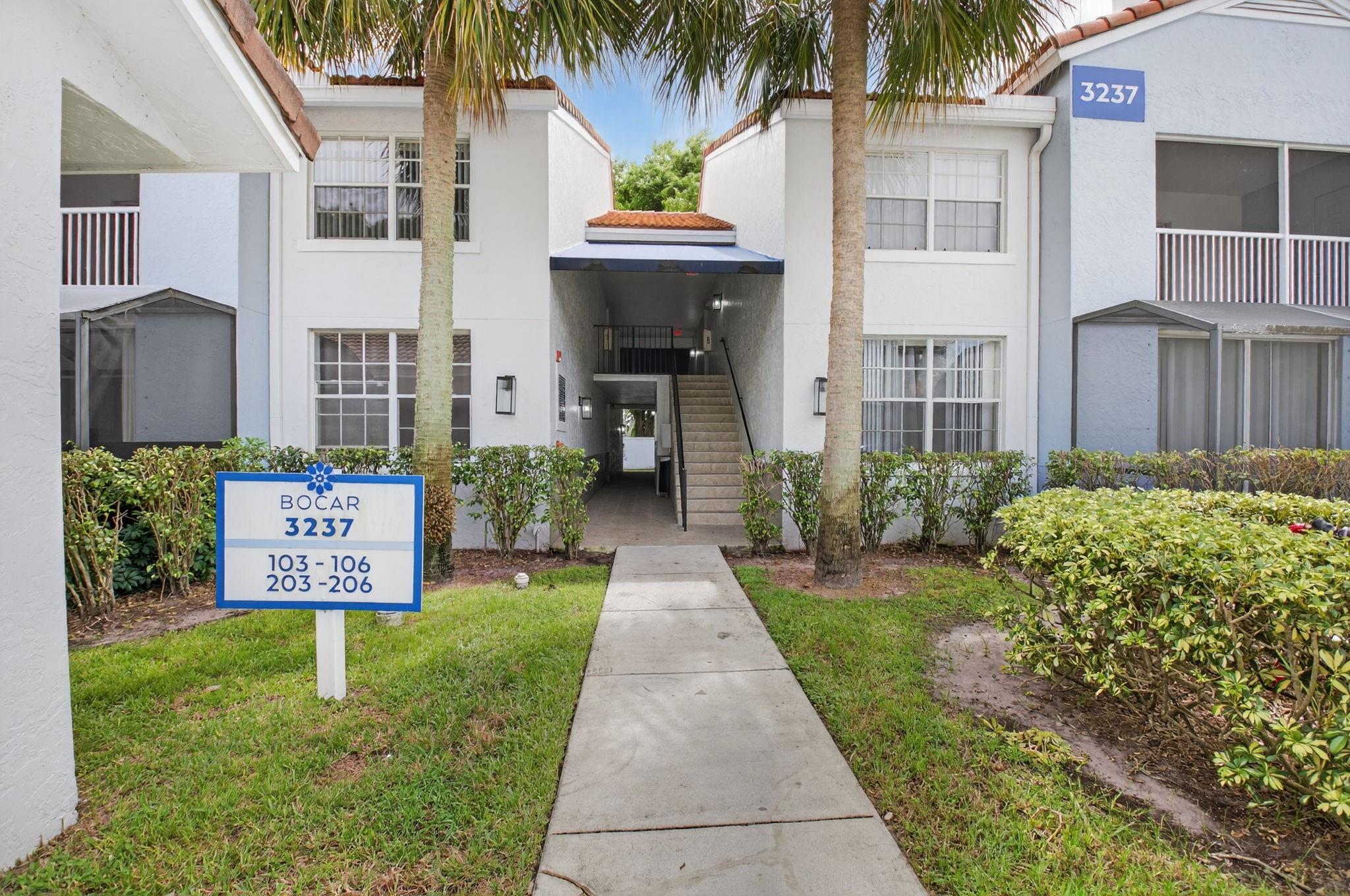 3237 Clint Moore Rd #206