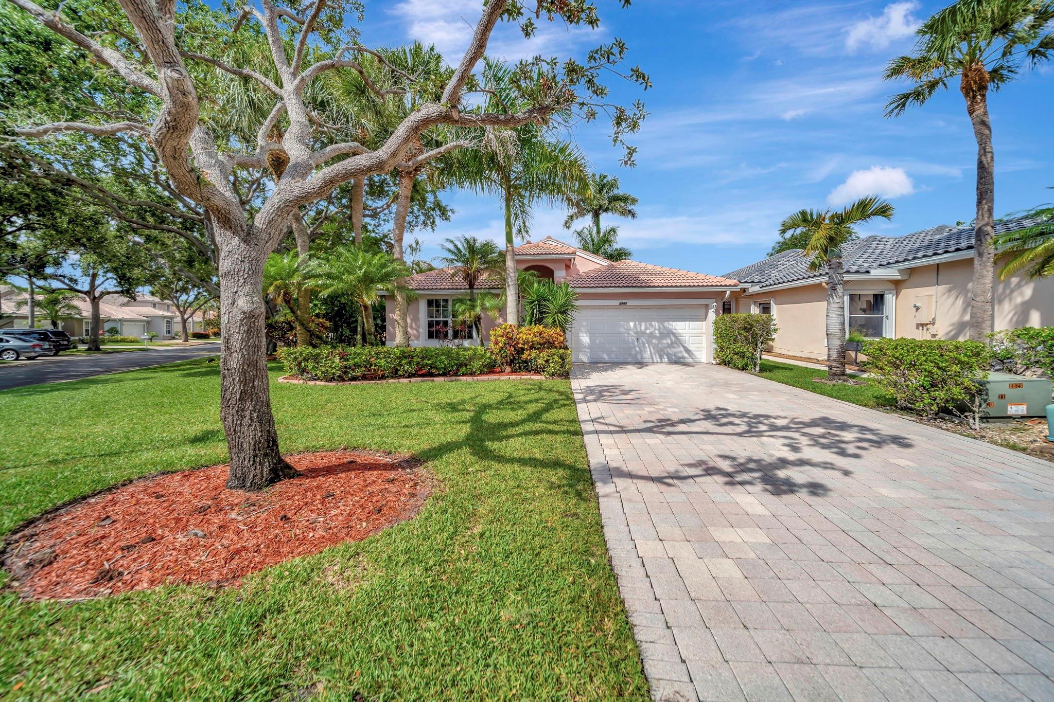 5942 NW 77th Dr