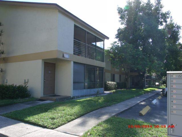 606 Gardens Dr #204