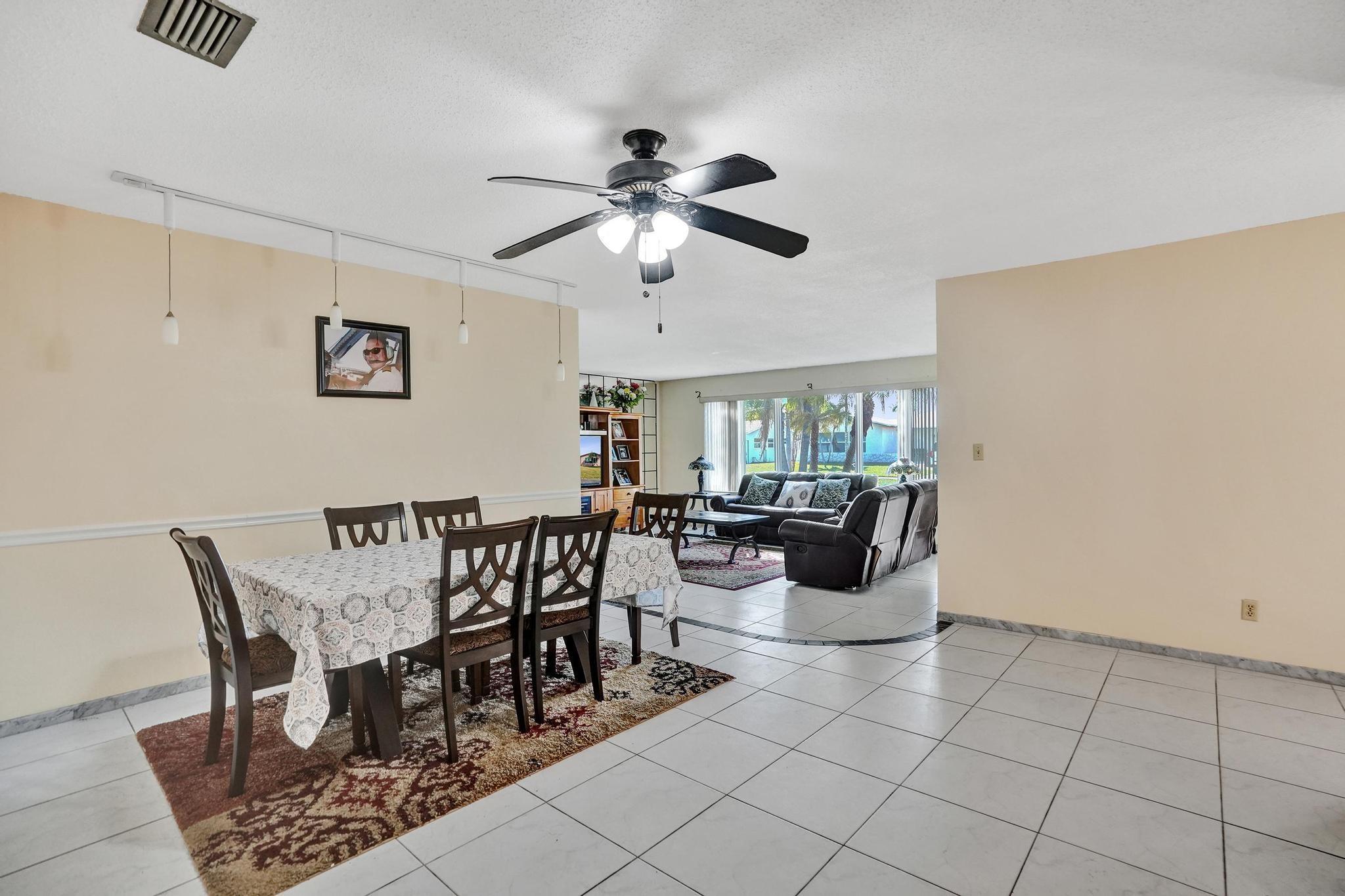 6641 NW 22nd St Margate, FL 33063