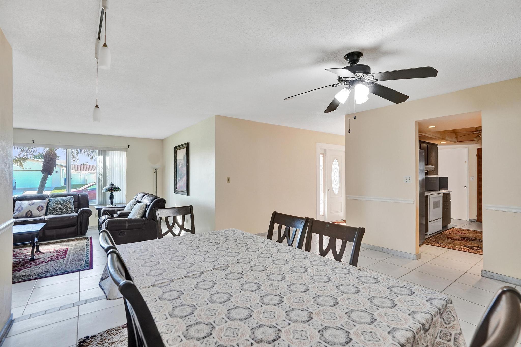 6641 NW 22nd St Margate, FL 33063