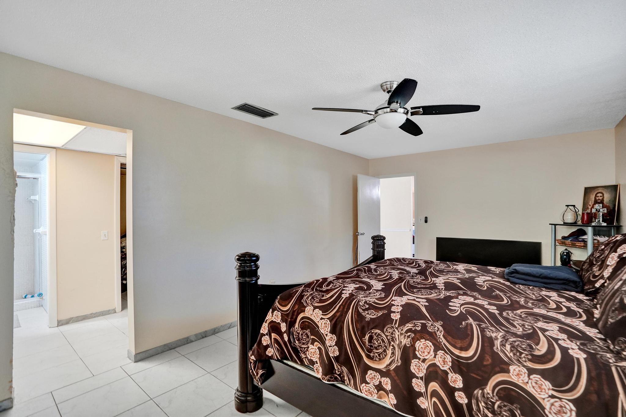 6641 NW 22nd St Margate, FL 33063