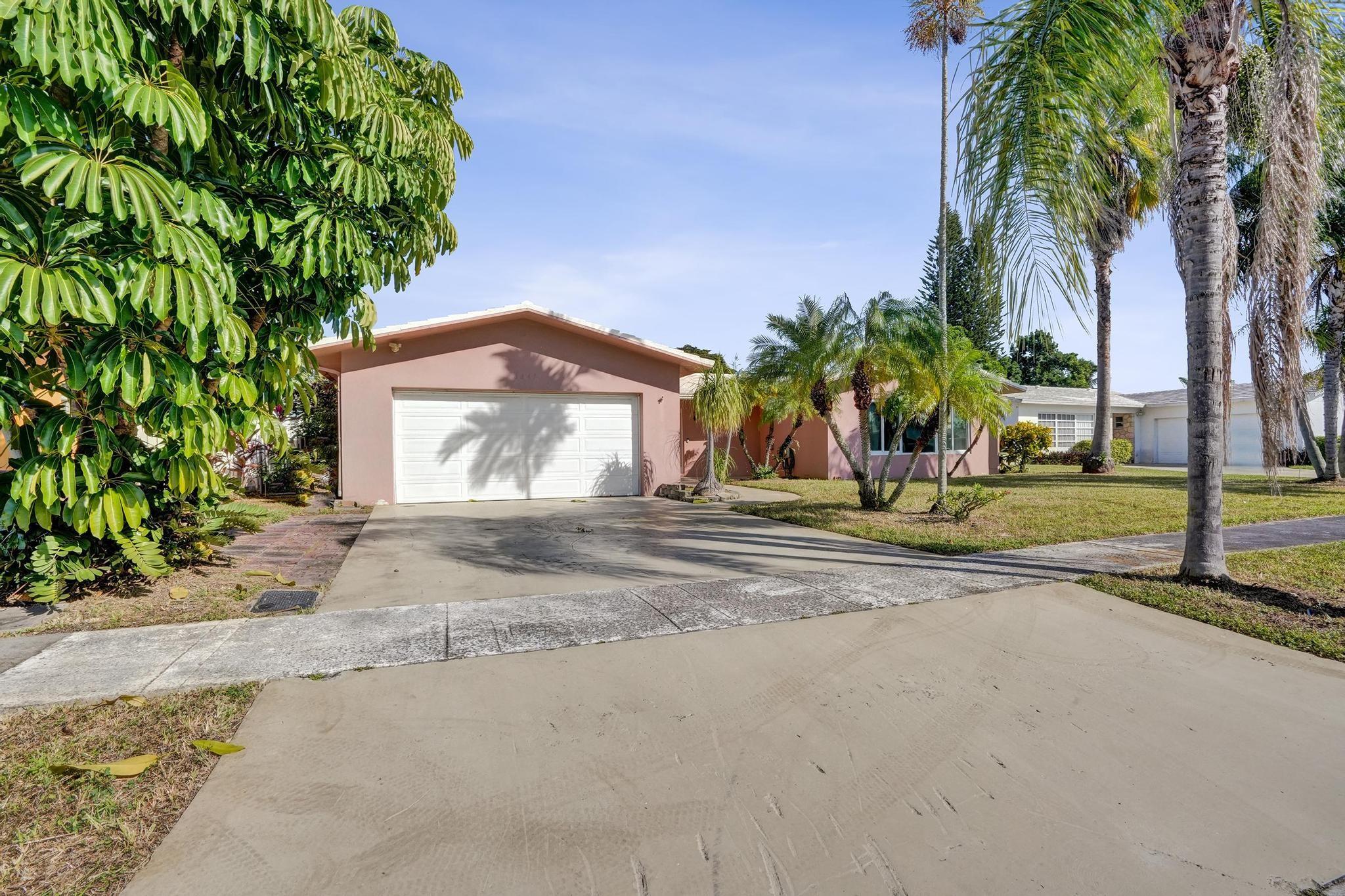 6641 NW 22nd St Margate, FL 33063