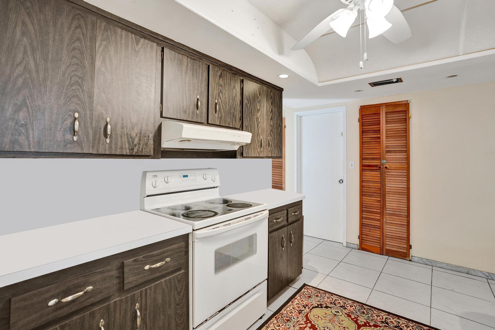 6641 NW 22nd St Margate, FL 33063