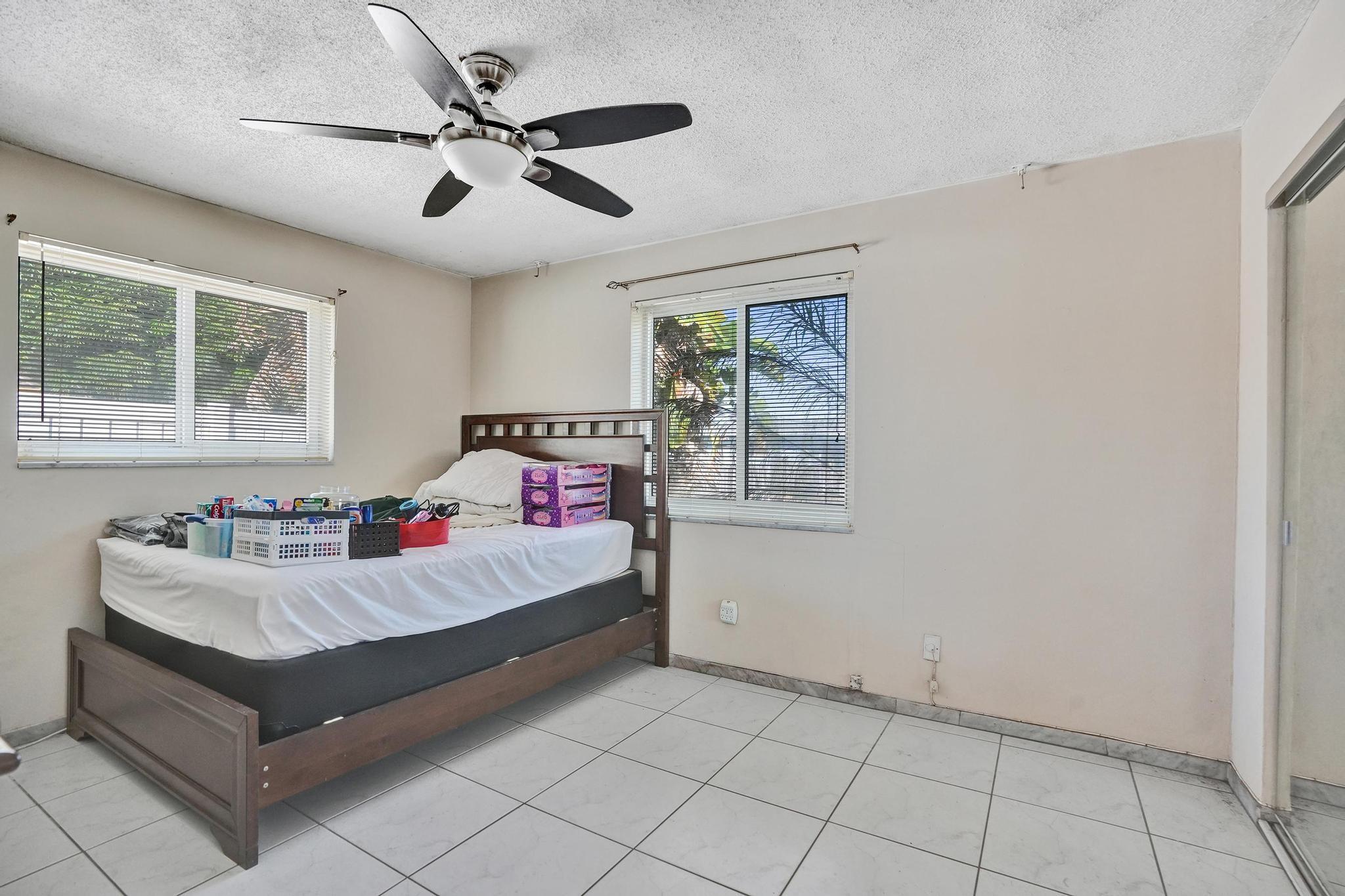 6641 NW 22nd St Margate, FL 33063