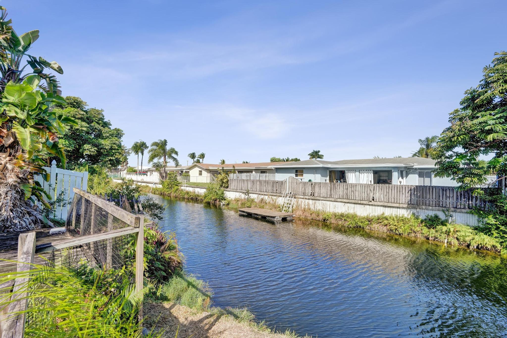 6641 NW 22nd St Margate, FL 33063