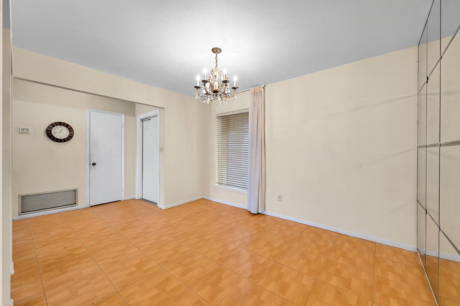 13615 SW 72nd Ter Miami, FL 33183