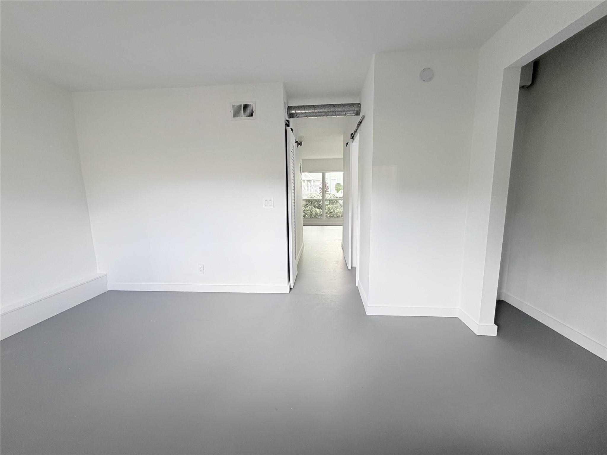 2124 NE 5th Ave #105 Wilton Manors, FL 33305