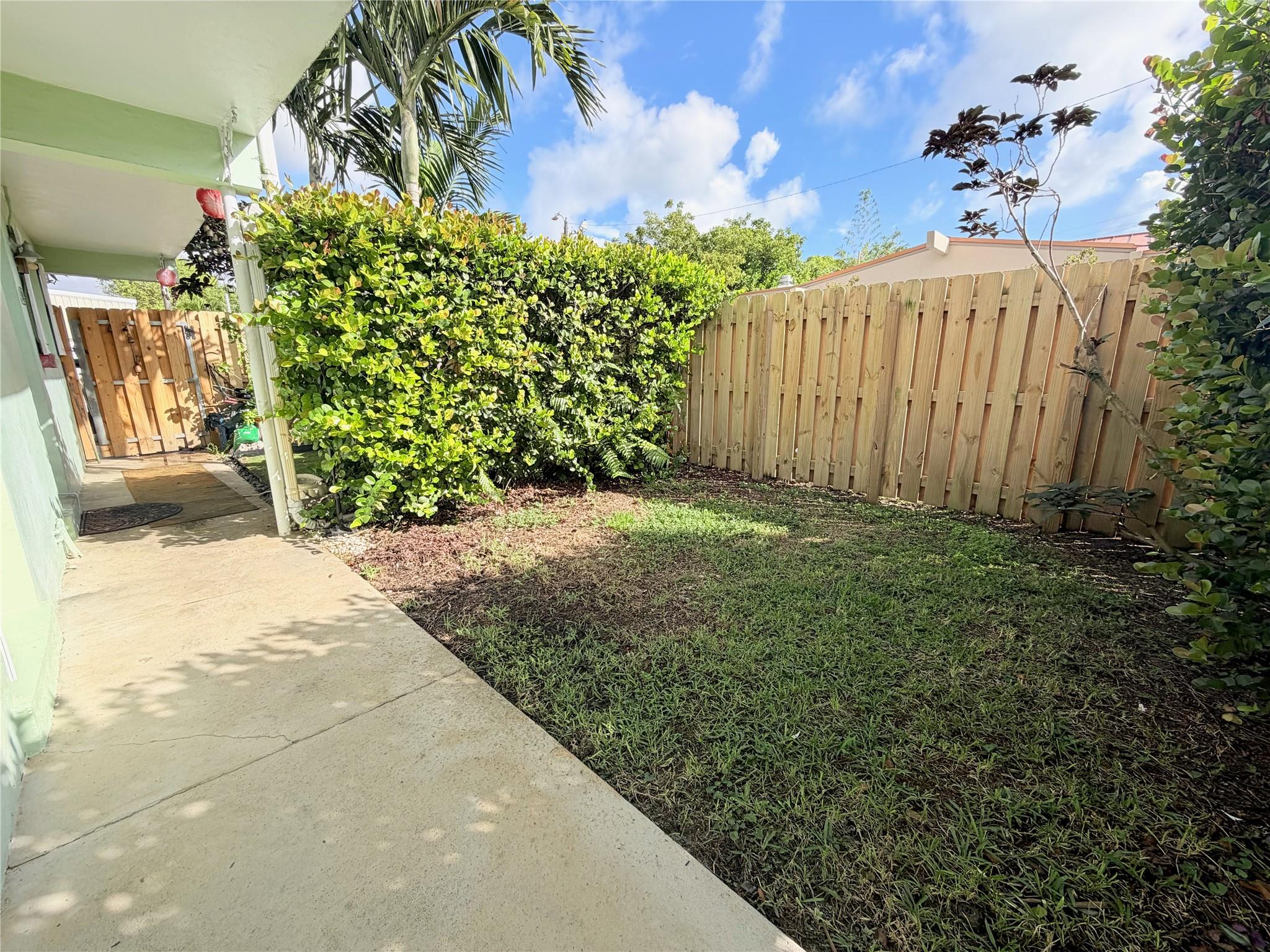 2124 NE 5th Ave #105 Wilton Manors, FL 33305