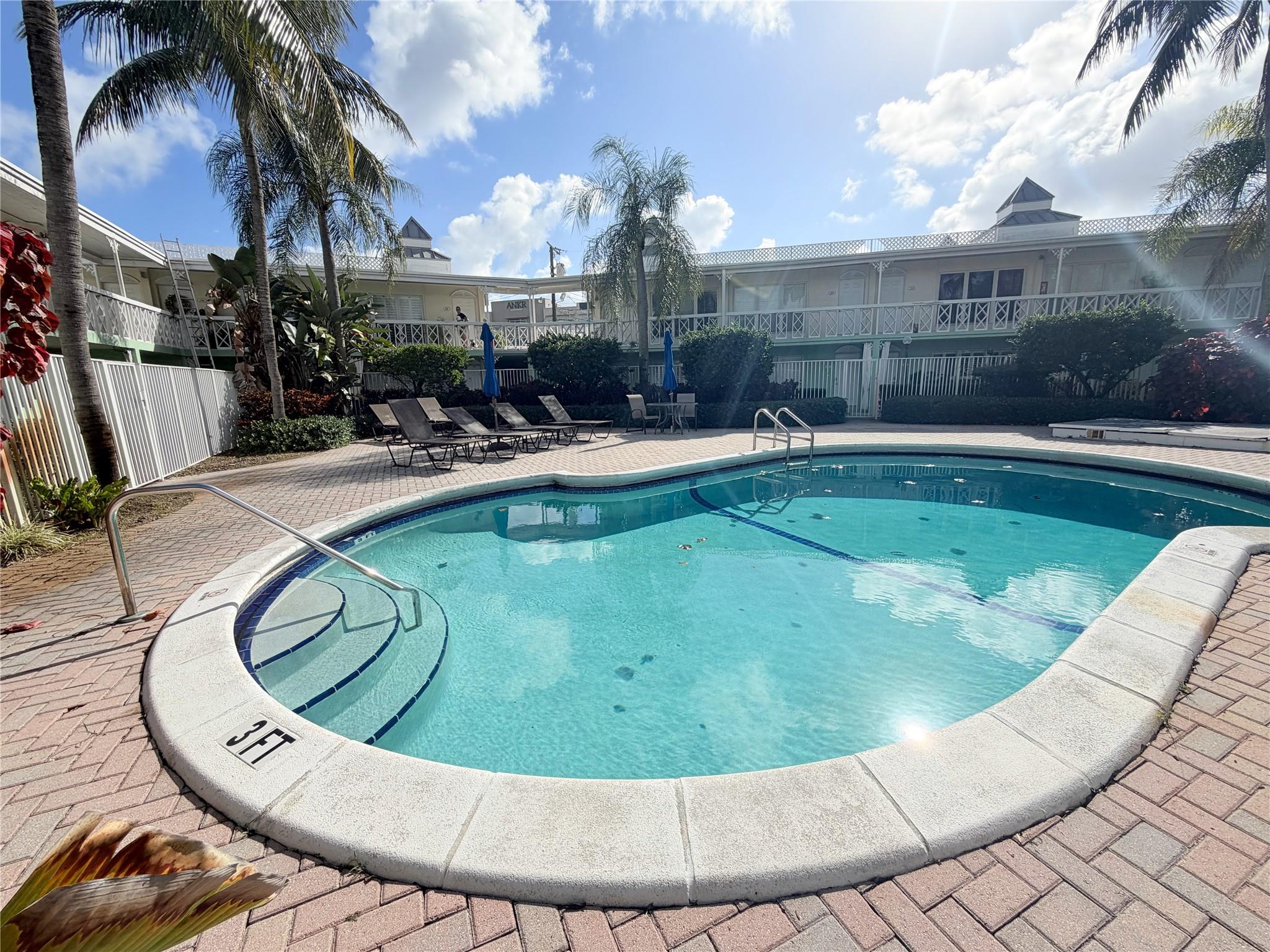 2124 NE 5th Ave #105 Wilton Manors, FL 33305