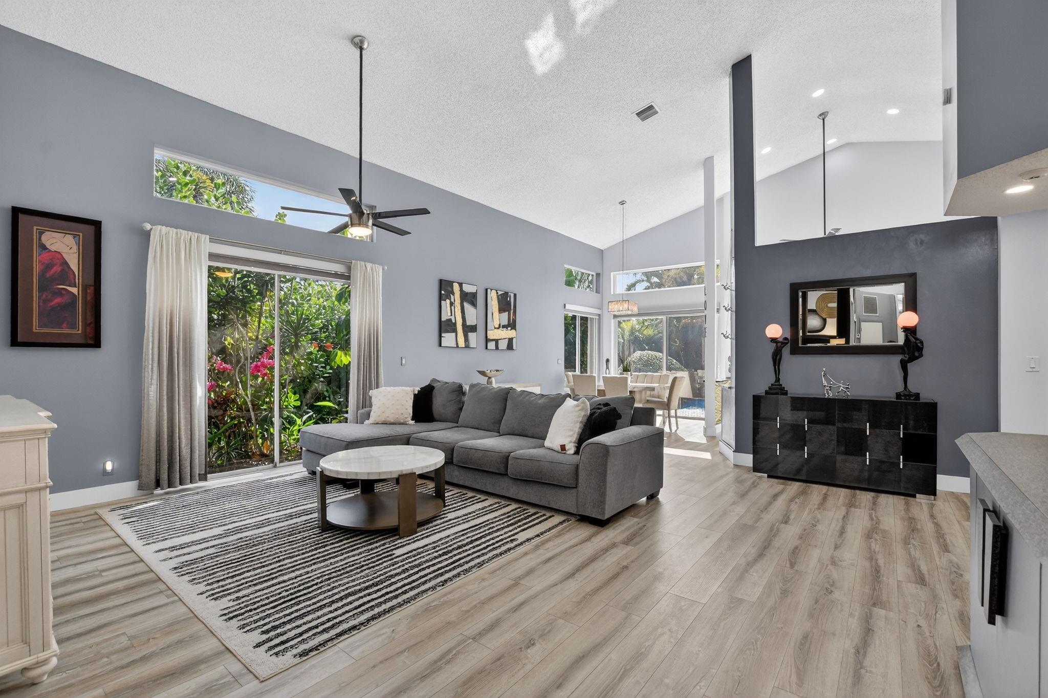 6584 Hampton Cir Boca Raton, FL 33496