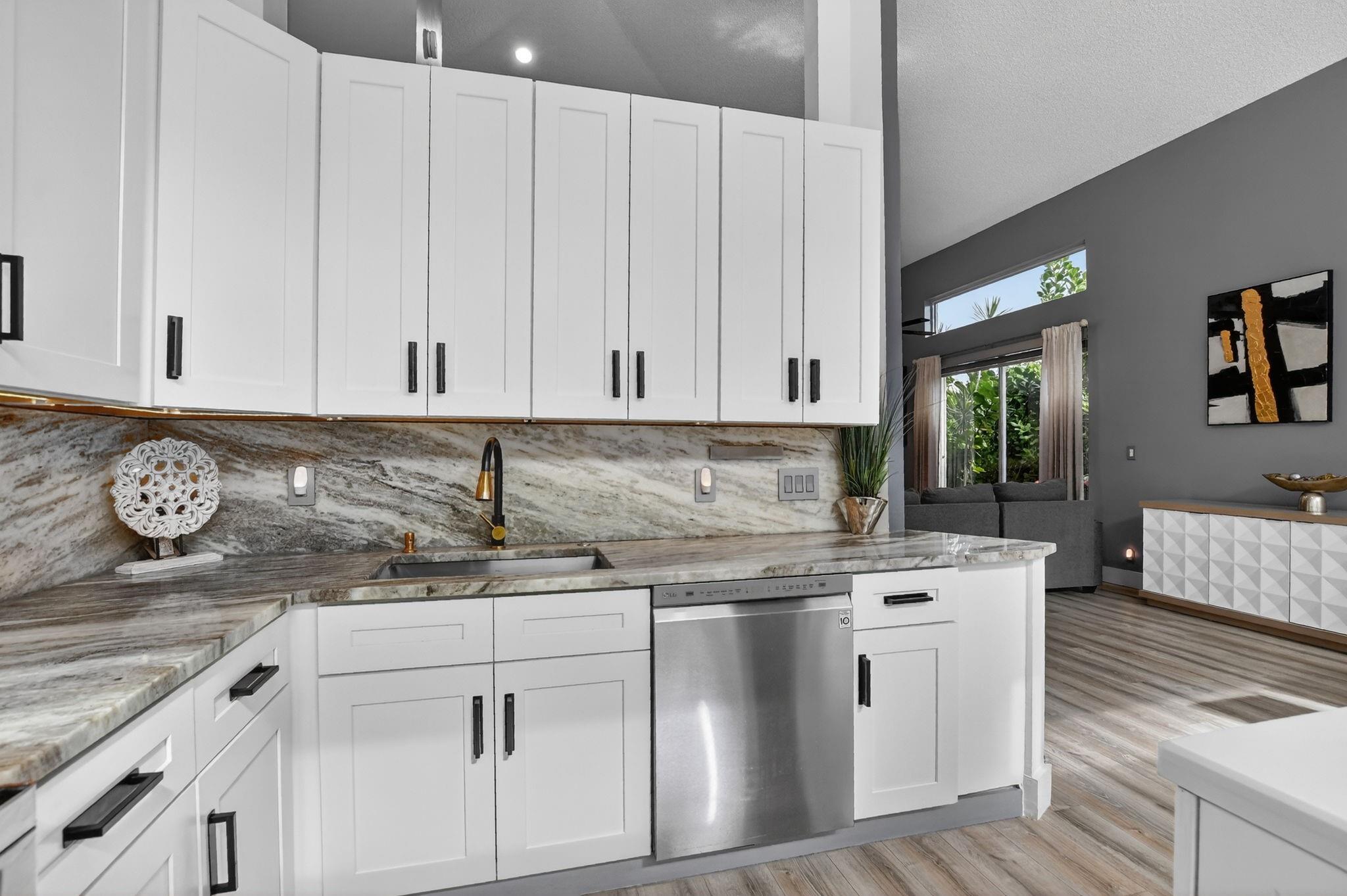 6584 Hampton Cir Boca Raton, FL 33496