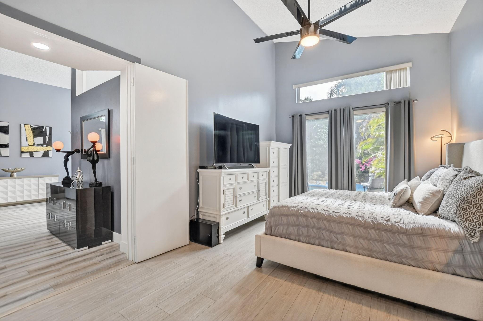 6584 Hampton Cir Boca Raton, FL 33496