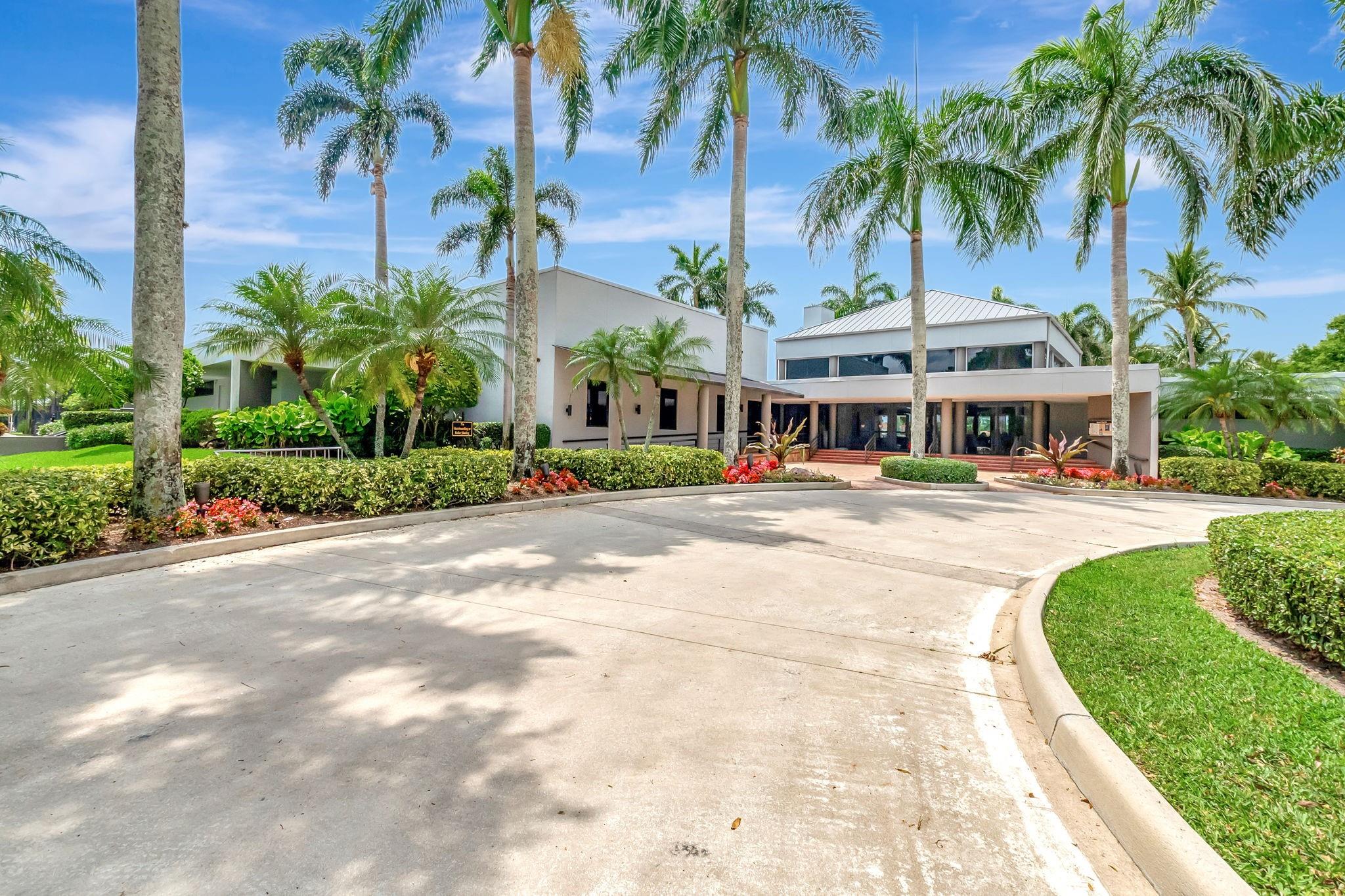 6584 Hampton Cir Boca Raton, FL 33496