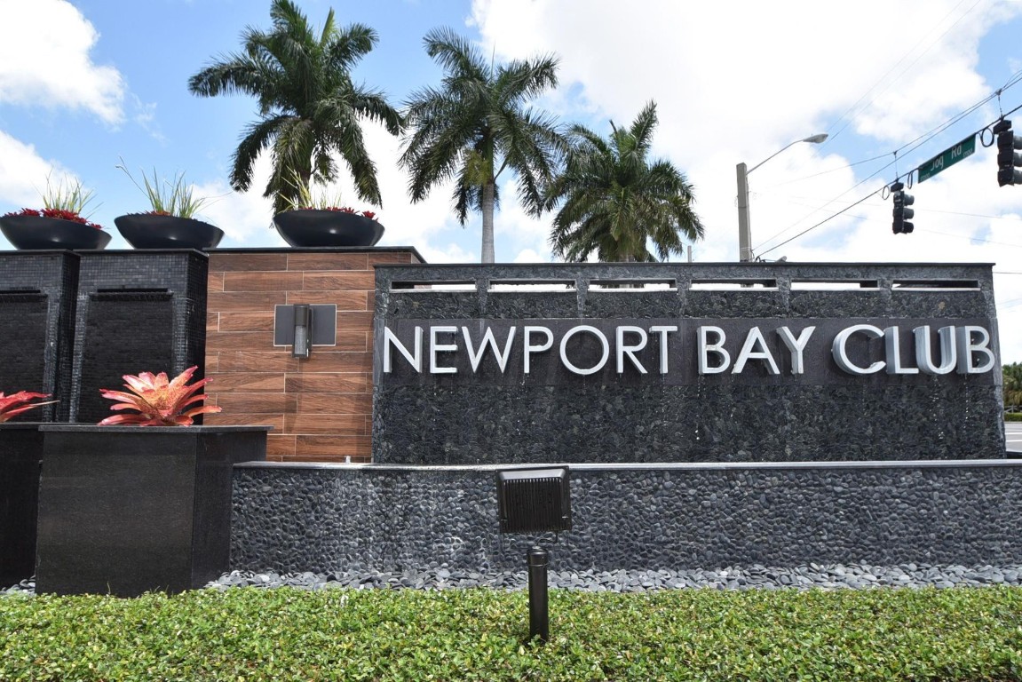 6584 Hampton Boca Raton, FL 33496