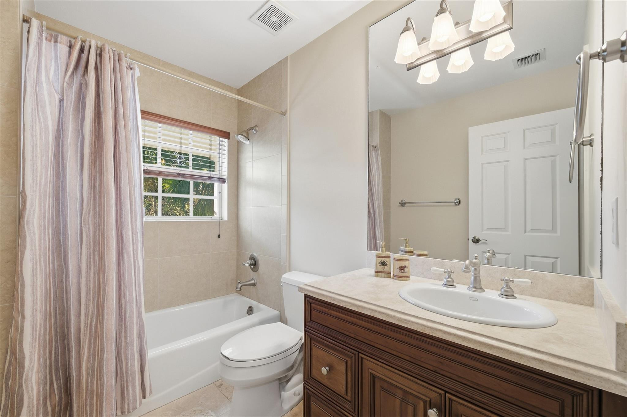 1313 SW 18th Fort Lauderdale, FL 33315