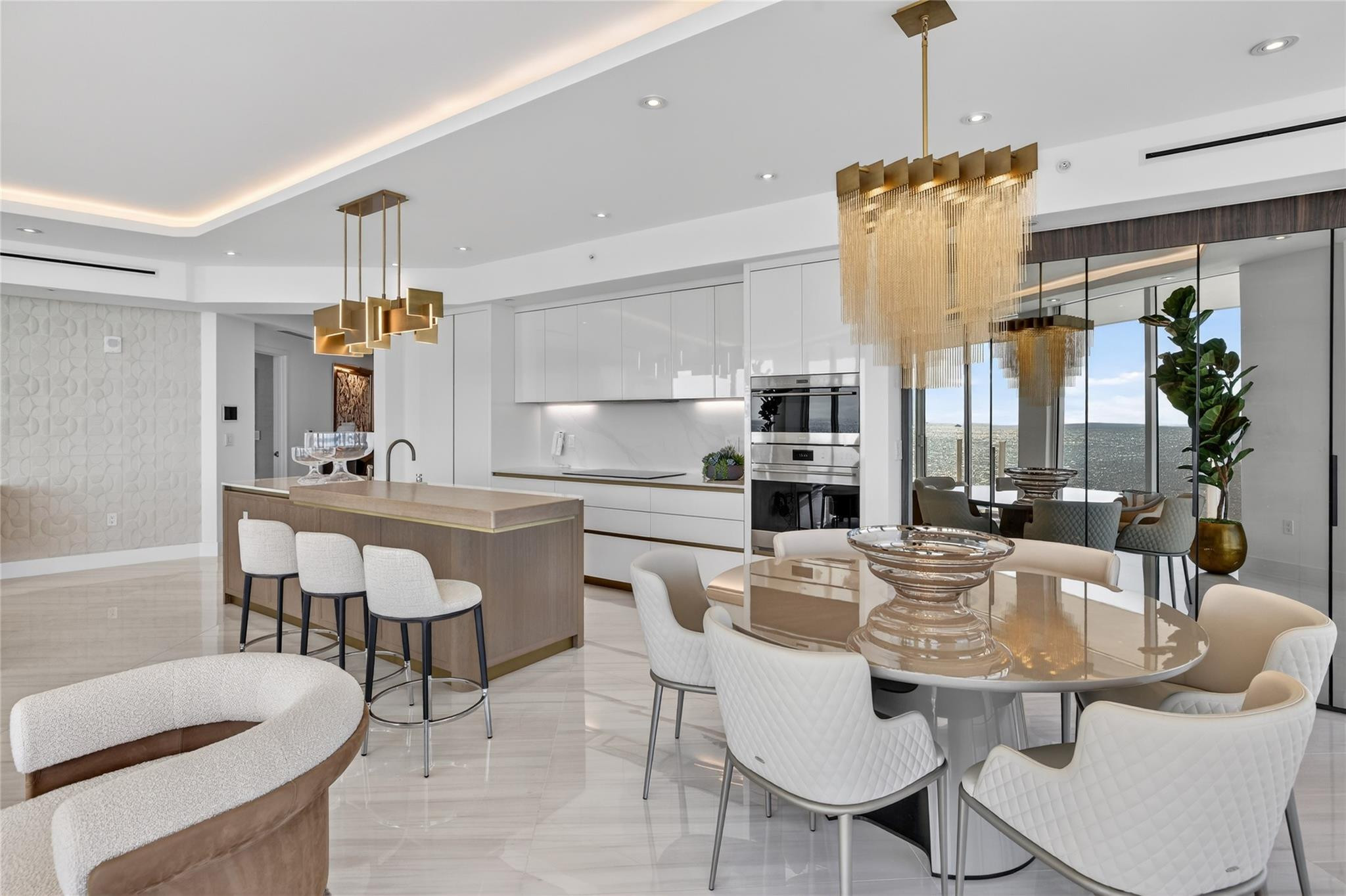 525 N Fort Lauderdale Bch #901 Fort Lauderdale, FL 33304