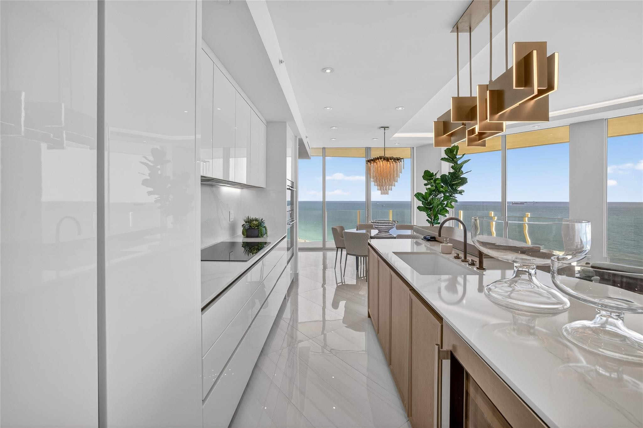 525 N Fort Lauderdale Bch #901 Fort Lauderdale, FL 33304