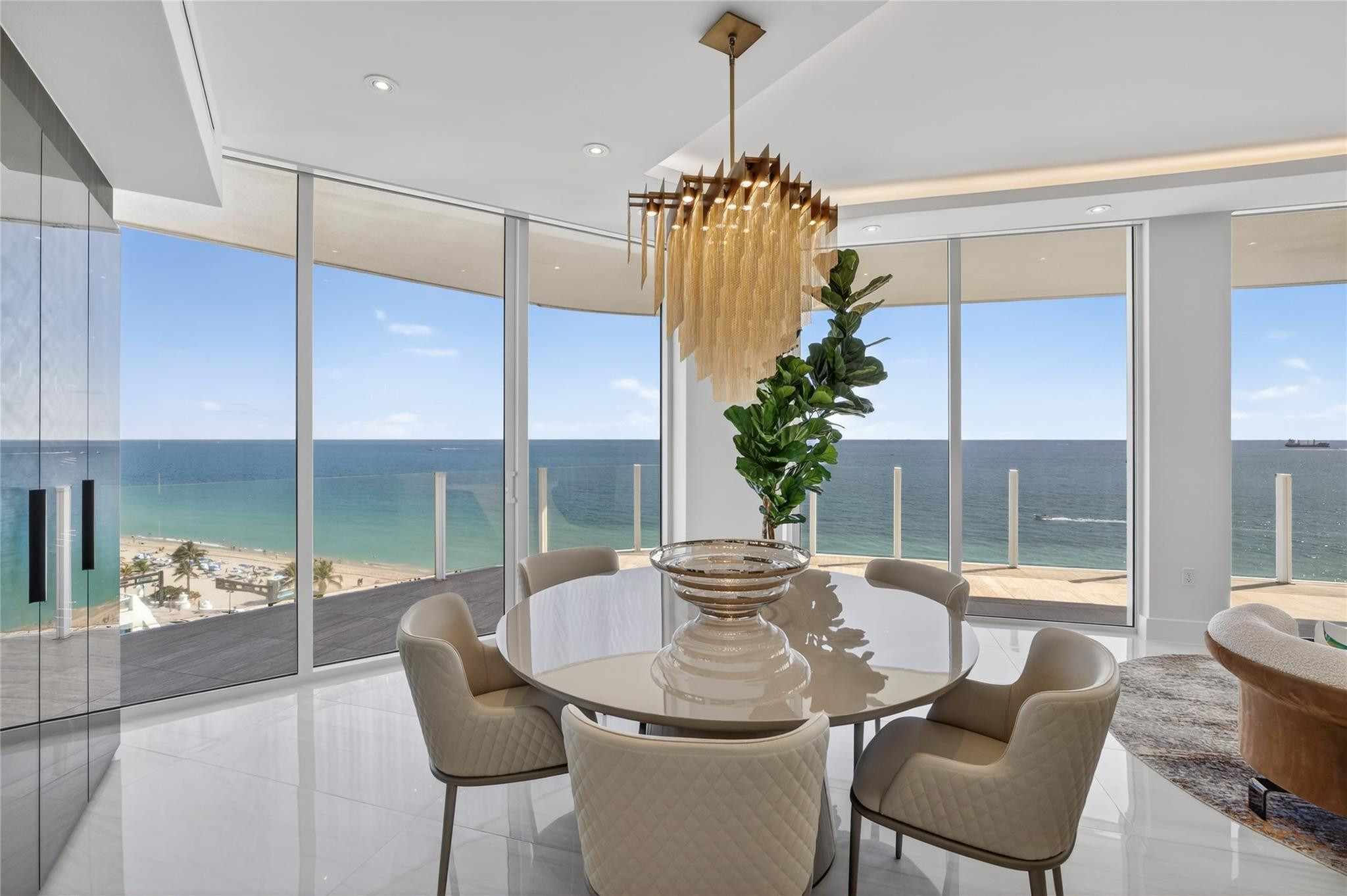 525 N Fort Lauderdale Bch #901 Fort Lauderdale, FL 33304