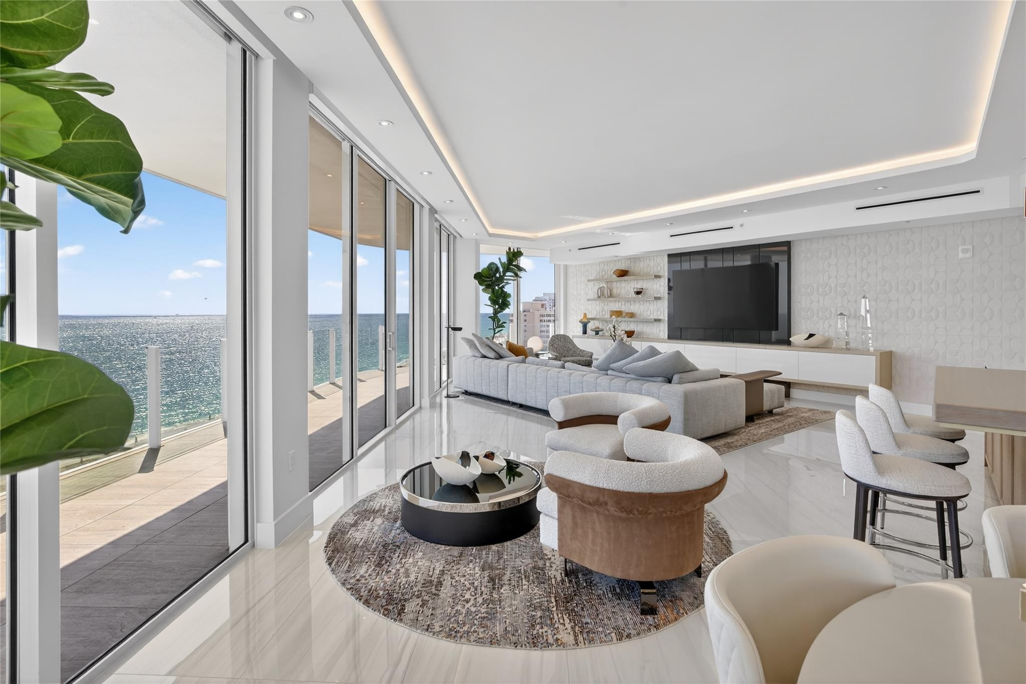 525 N Fort Lauderdale Bch #901 Fort Lauderdale, FL 33304