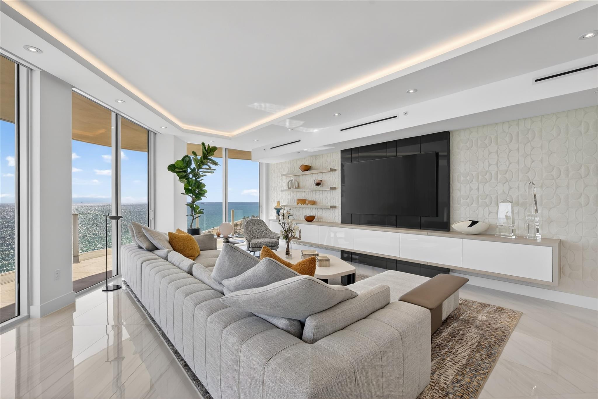 525 N Fort Lauderdale Bch #901 Fort Lauderdale, FL 33304