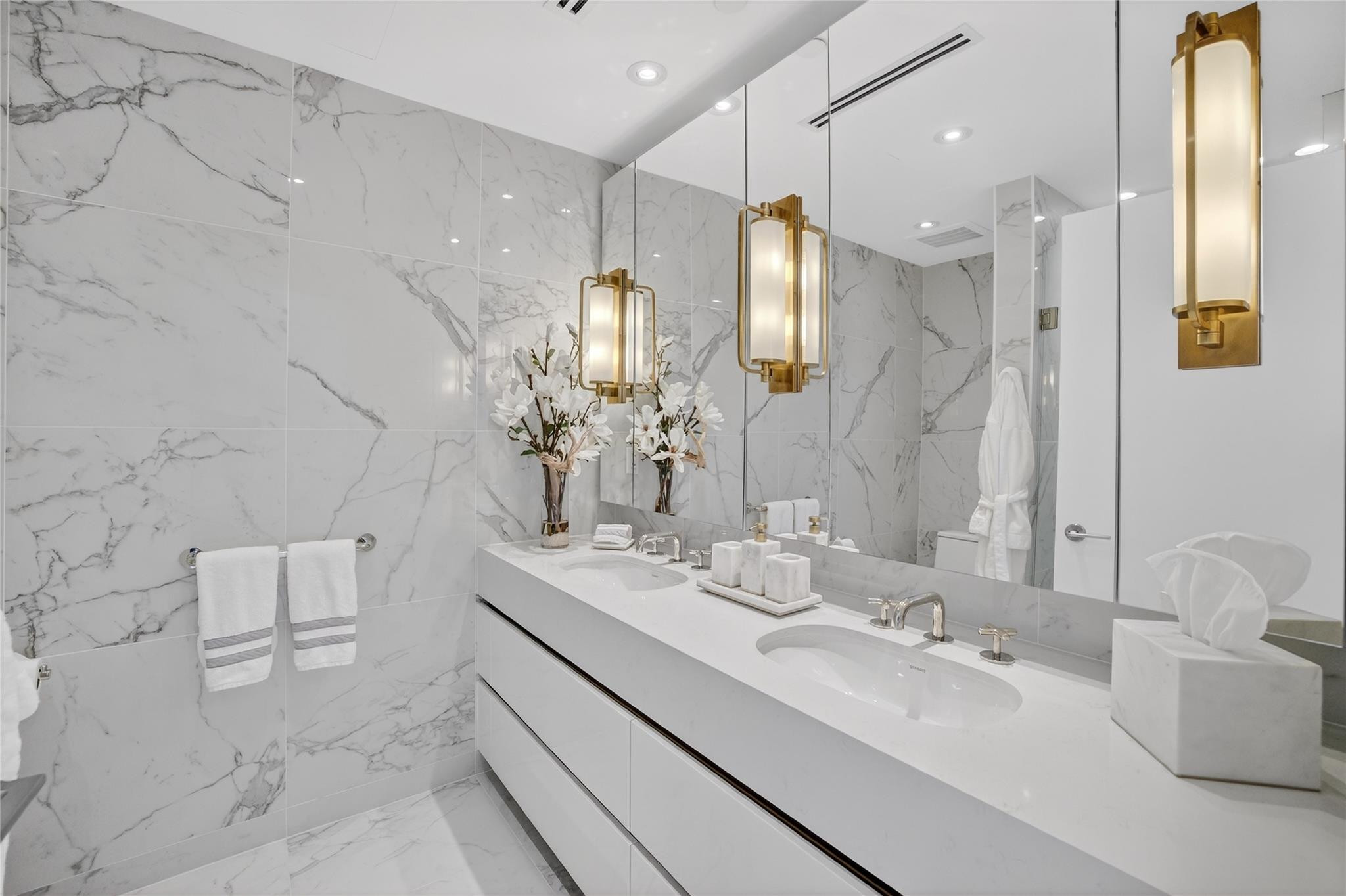 525 N Fort Lauderdale Bch #901 Fort Lauderdale, FL 33304