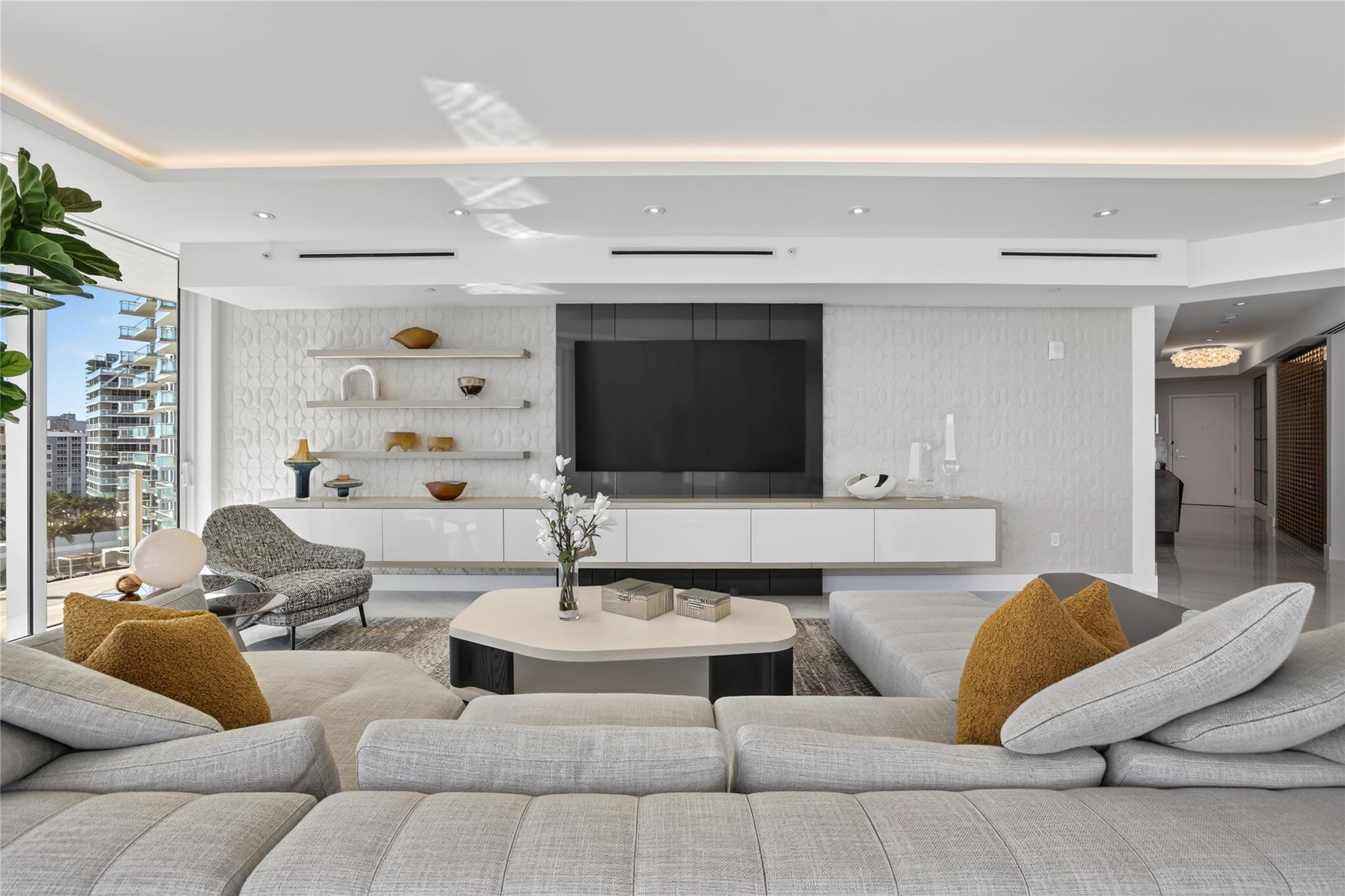 525 N Fort Lauderdale Bch #901 Fort Lauderdale, FL 33304