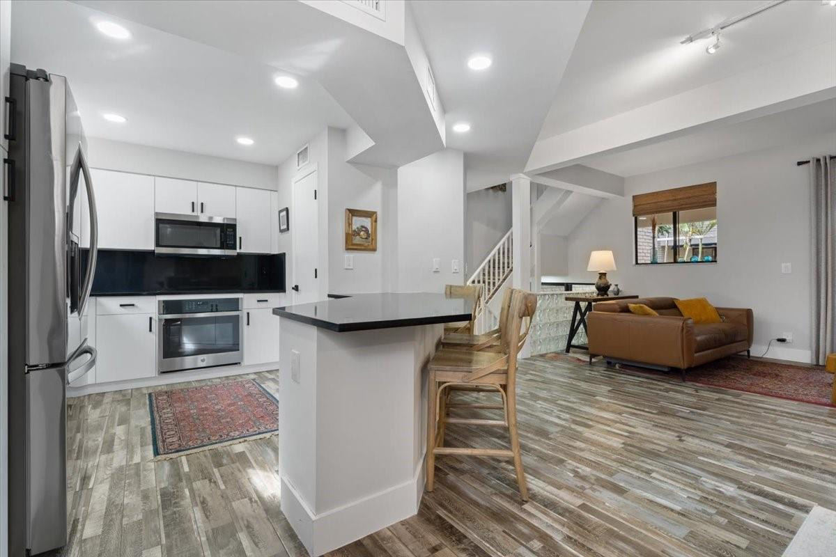 1401 NE 9th #65 Fort Lauderdale, FL 33304