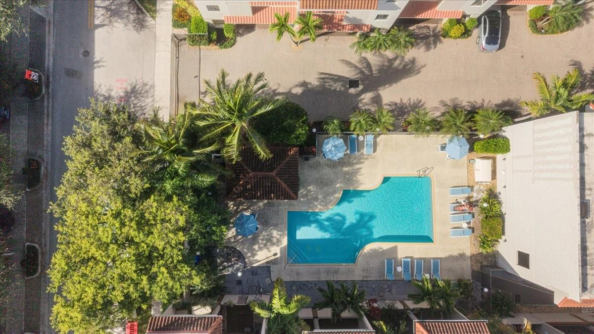 1401 NE 9th #65 Fort Lauderdale, FL 33304