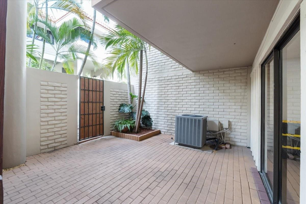 1401 NE 9th #65 Fort Lauderdale, FL 33304