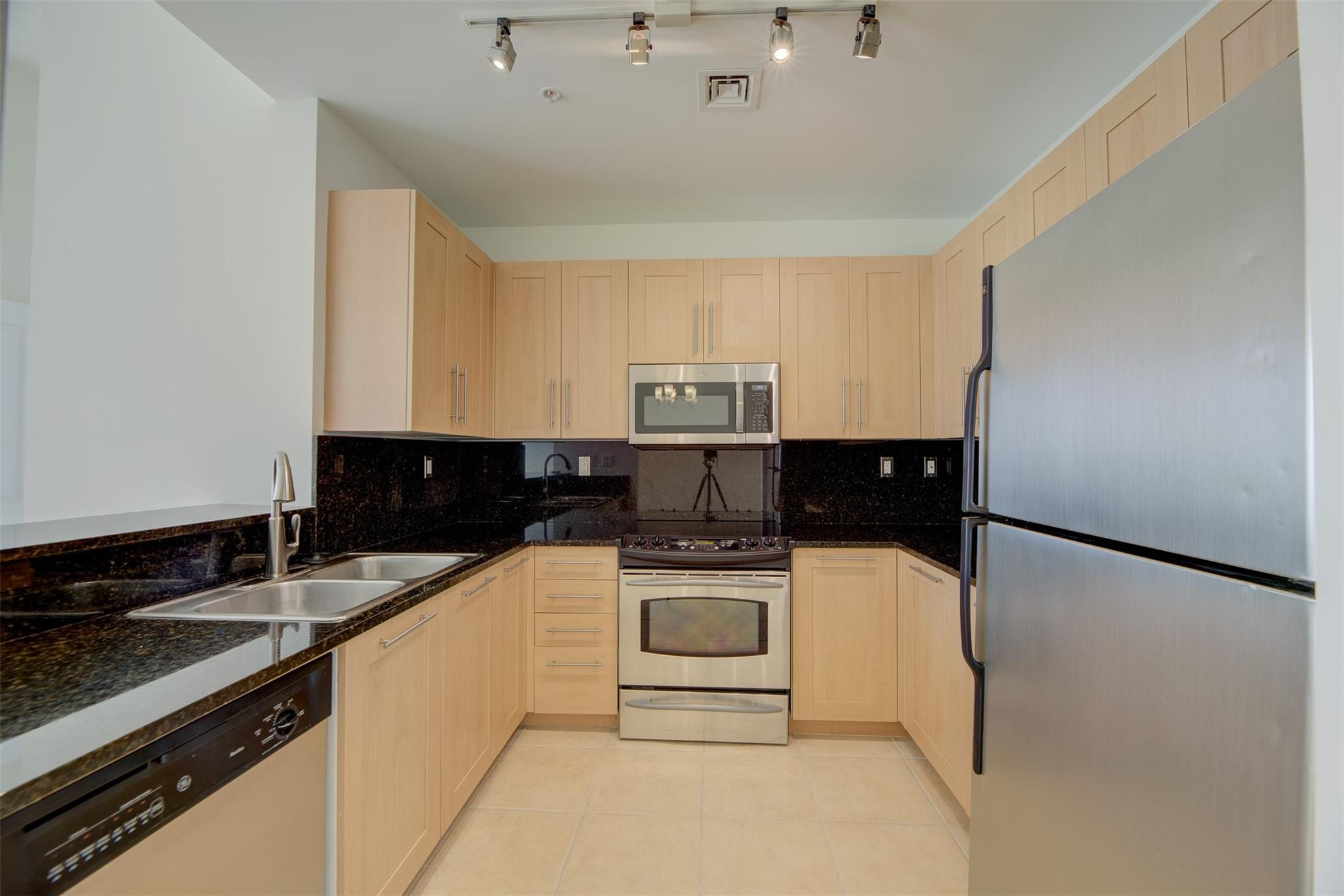 511 SE 5th #1913 Fort Lauderdale, FL 33301