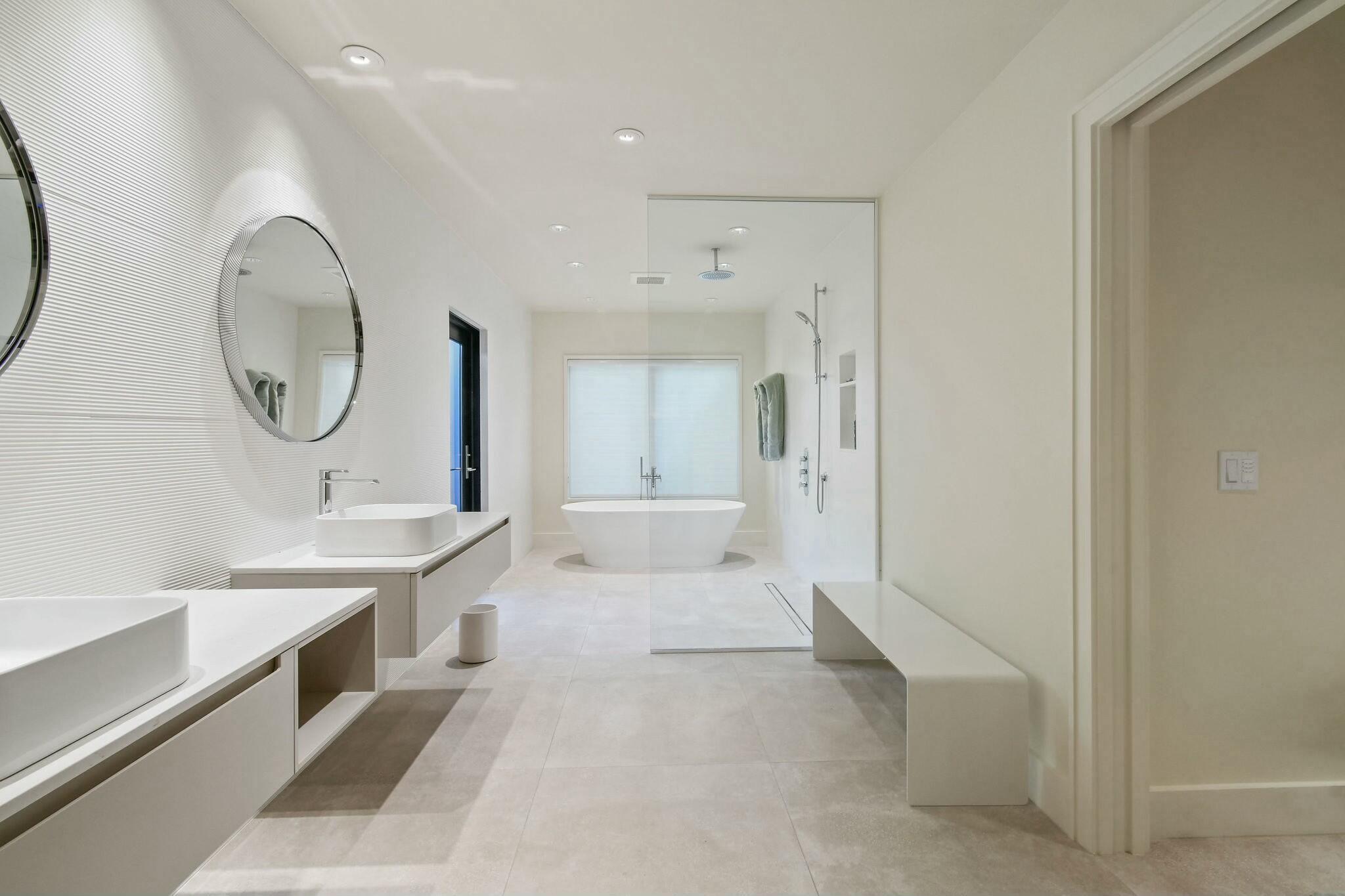 170 Beacon Ln Jupiter Inlet Colony, FL 33469