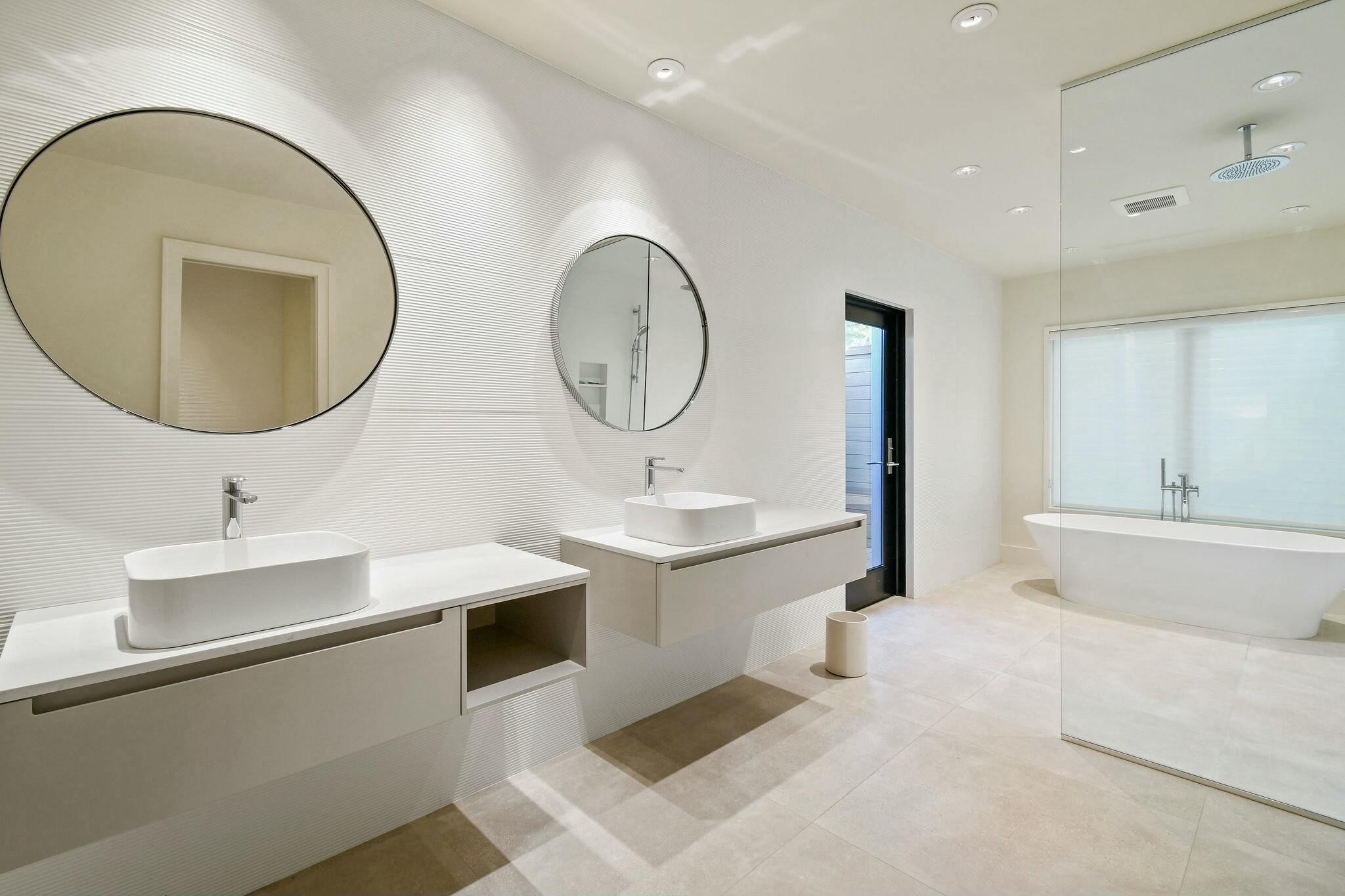 170 Beacon Ln Jupiter Inlet Colony, FL 33469