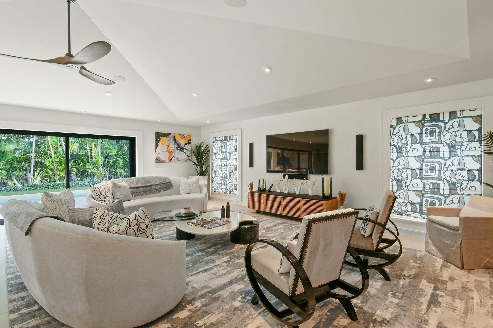 170 Beacon Ln Jupiter Inlet Colony, FL 33469