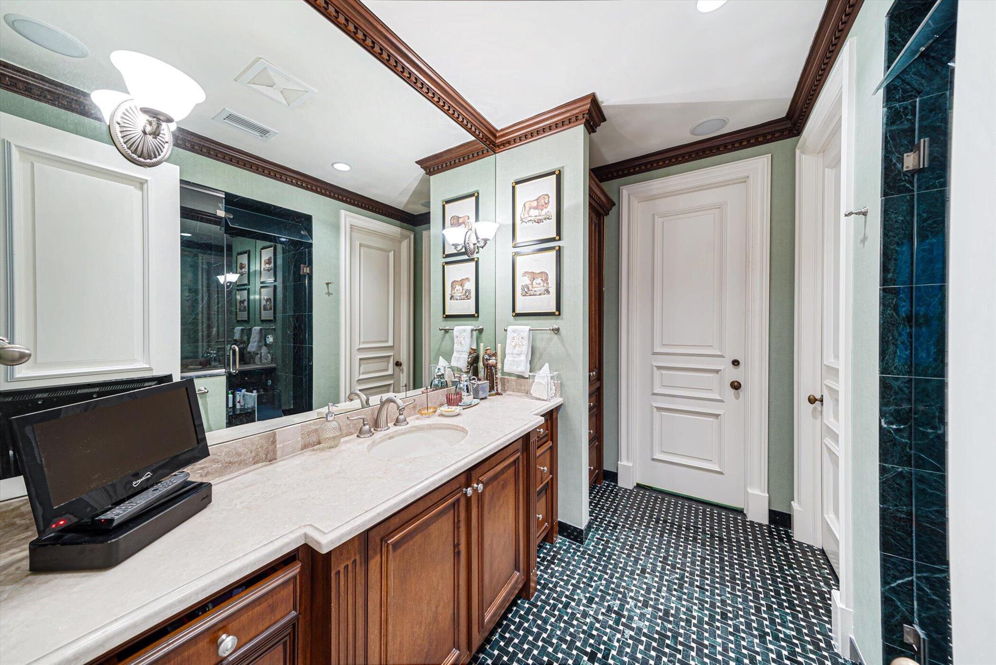 223 Coral Ln,Palm Beach, FL 33480