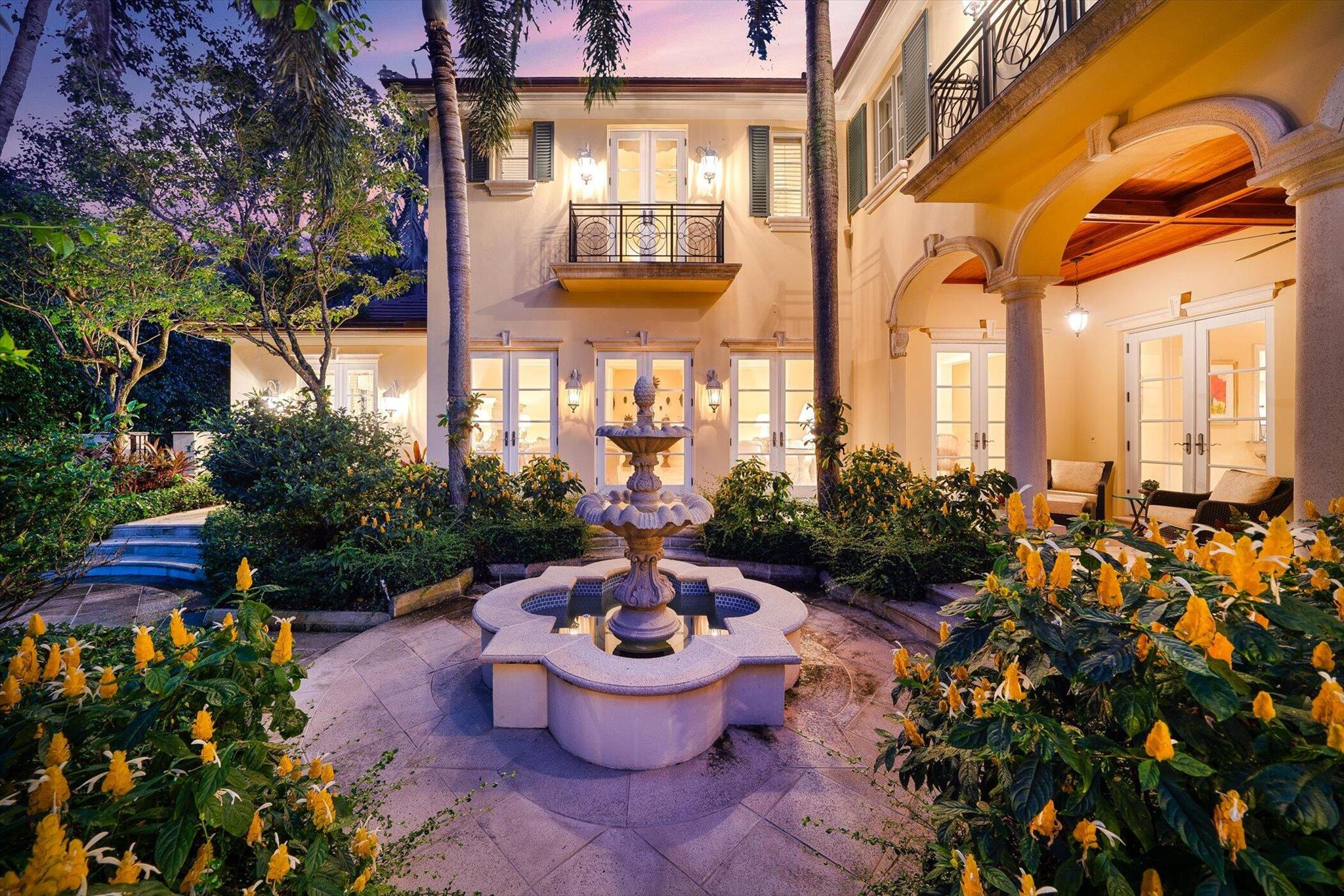 223 Coral Ln,Palm Beach, FL 33480