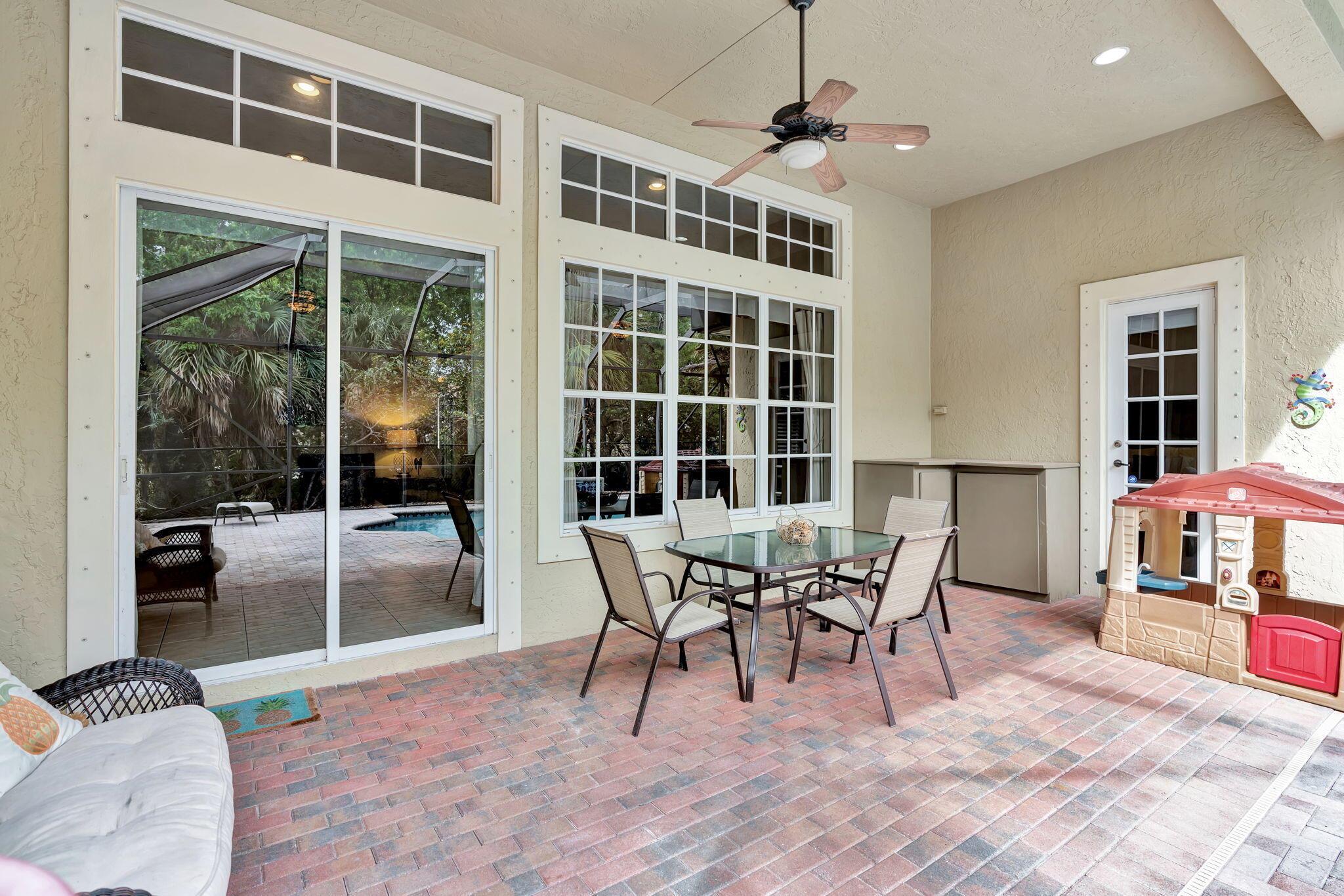 132 Via Castilla Jupiter, FL 33458