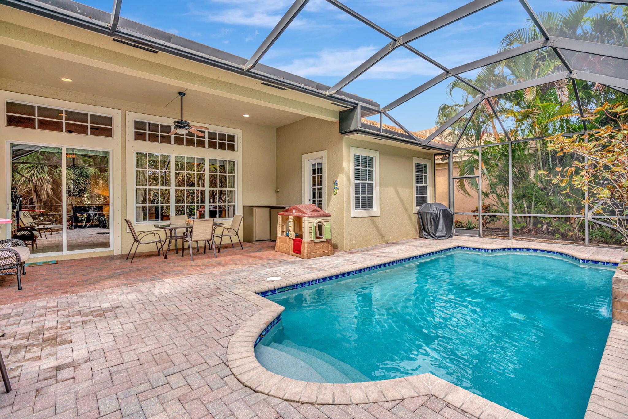 132 Via Castilla Jupiter, FL 33458