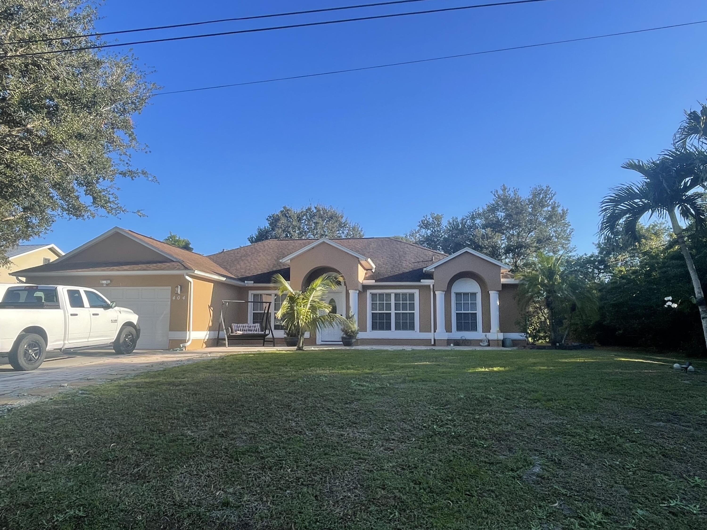 404 SW Balfour Ave