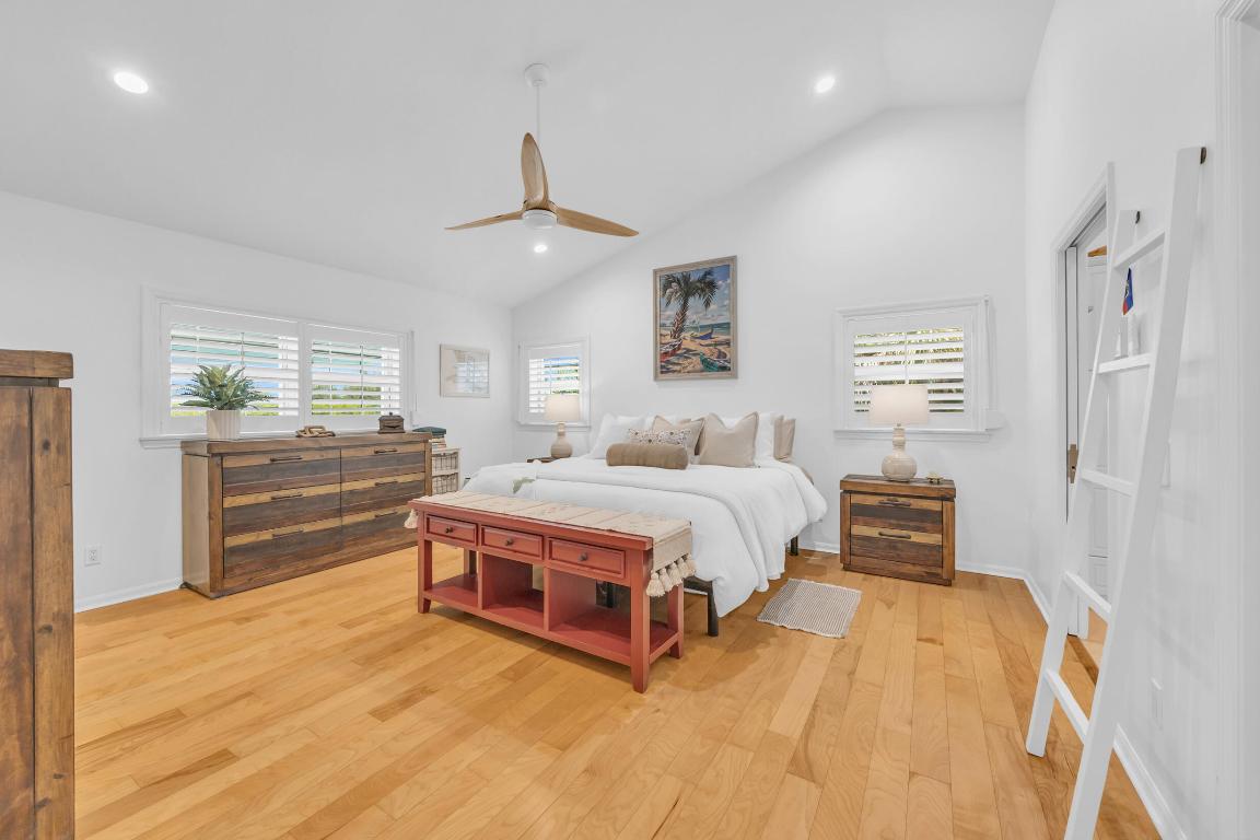 376 Live Oak Vero Beach, FL 32963