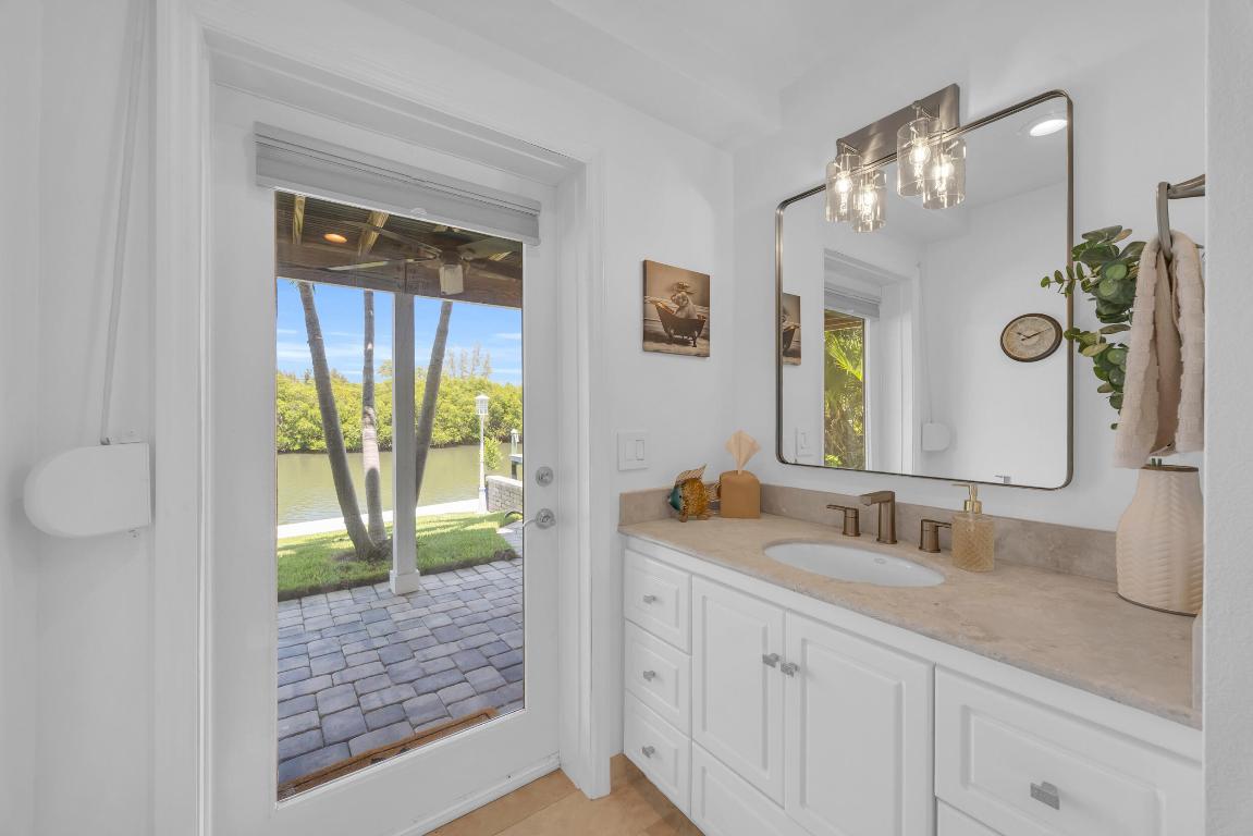 376 Live Oak Vero Beach, FL 32963