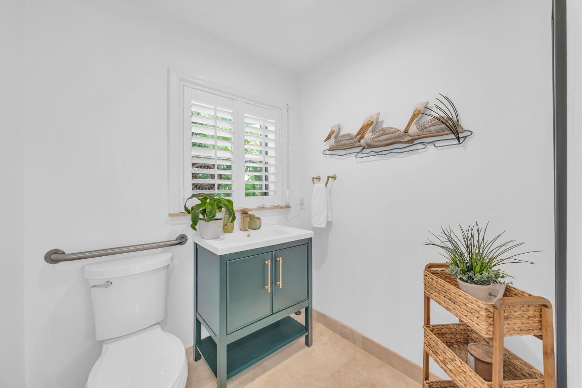 376 Live Oak Vero Beach, FL 32963