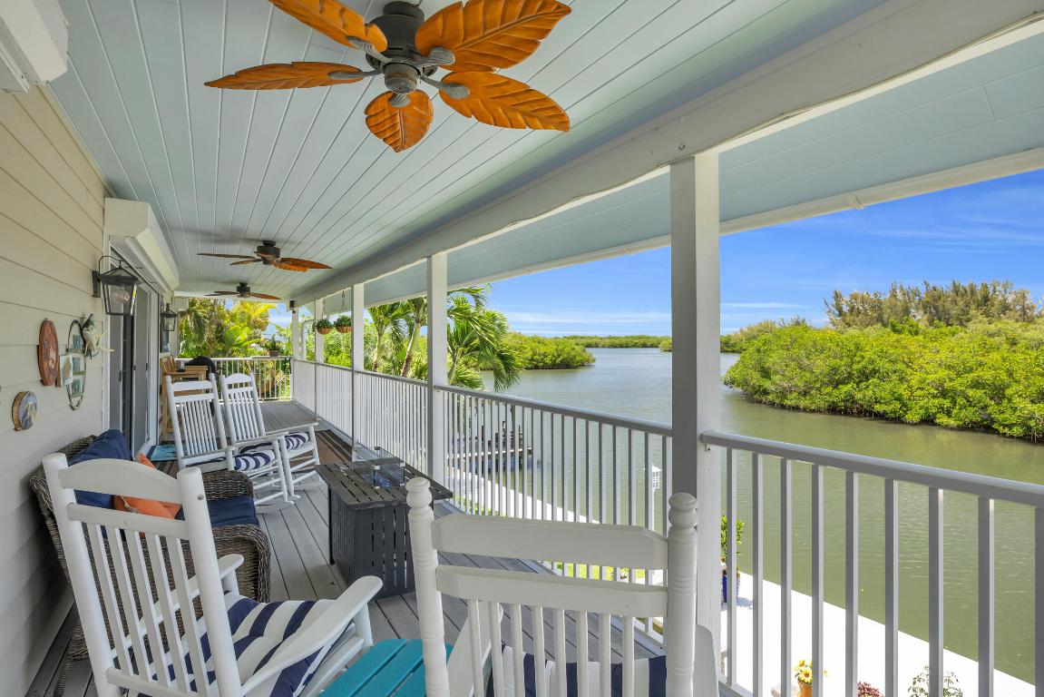 376 Live Oak Vero Beach, FL 32963