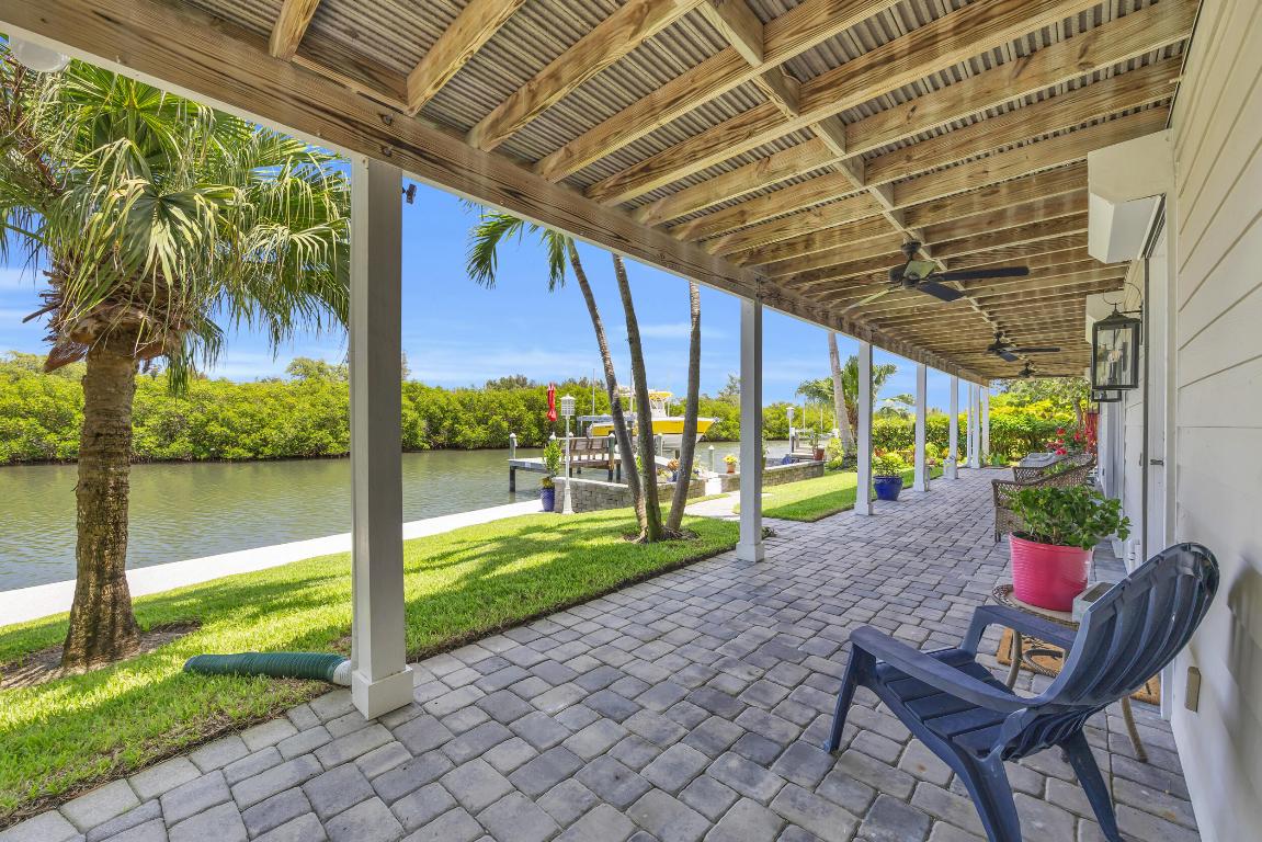 376 Live Oak Vero Beach, FL 32963